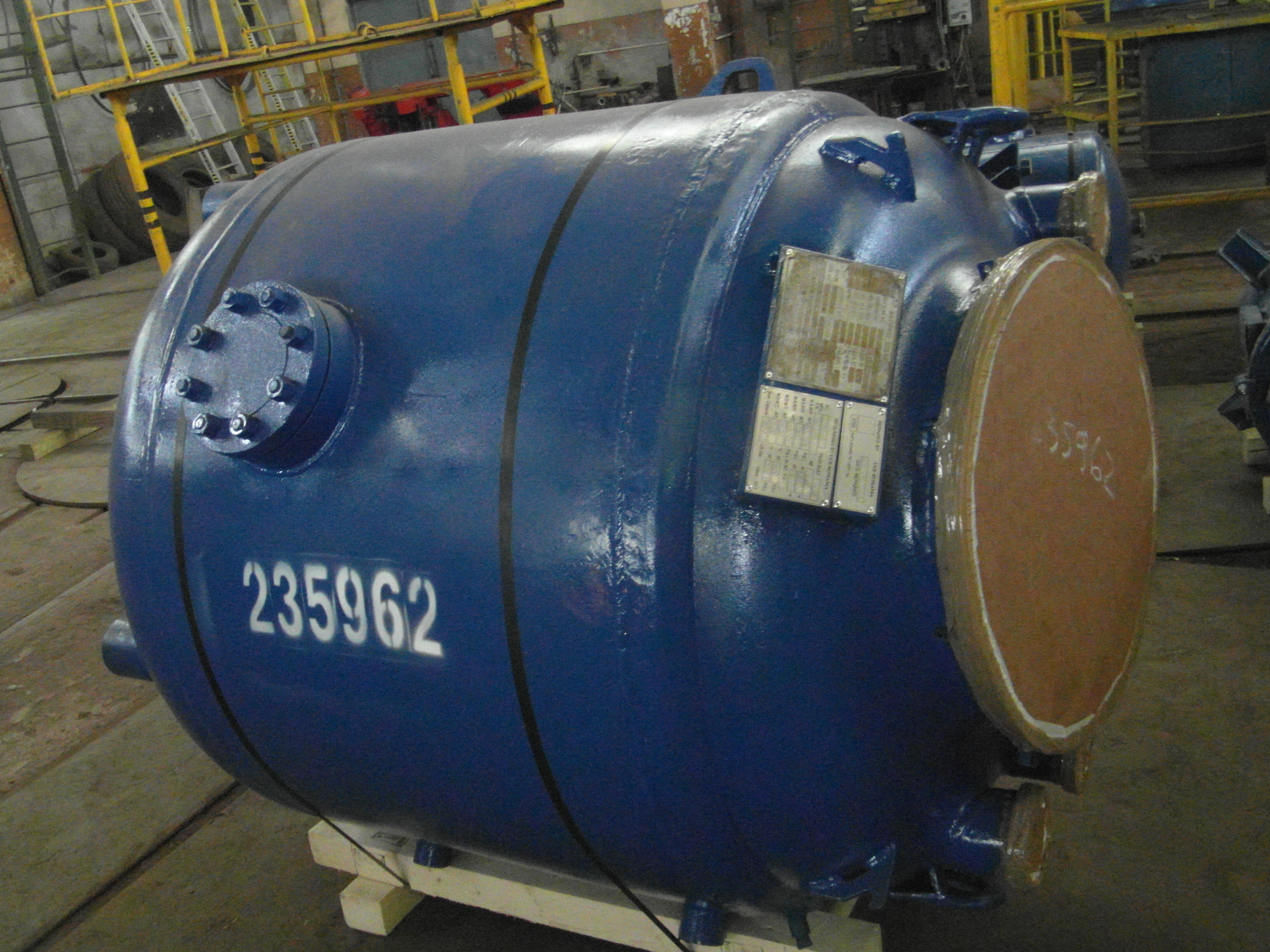 IPP# 235962, 1,136 L (300 gallons)  Glasslined Batch-Type Agitated Reactor For Sale