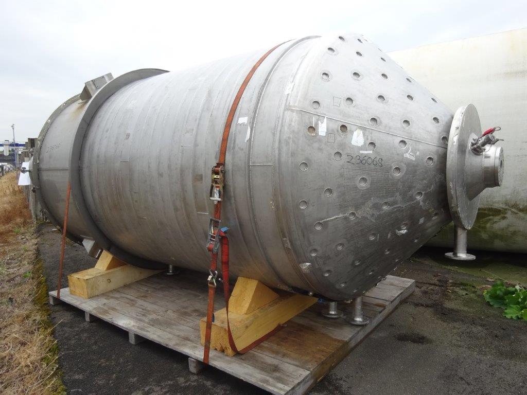 IPP# 236068, 12,800 L (3,381 gallons)  Stainless Steel Austentic Batch-Type Agitated Reactor For Sale