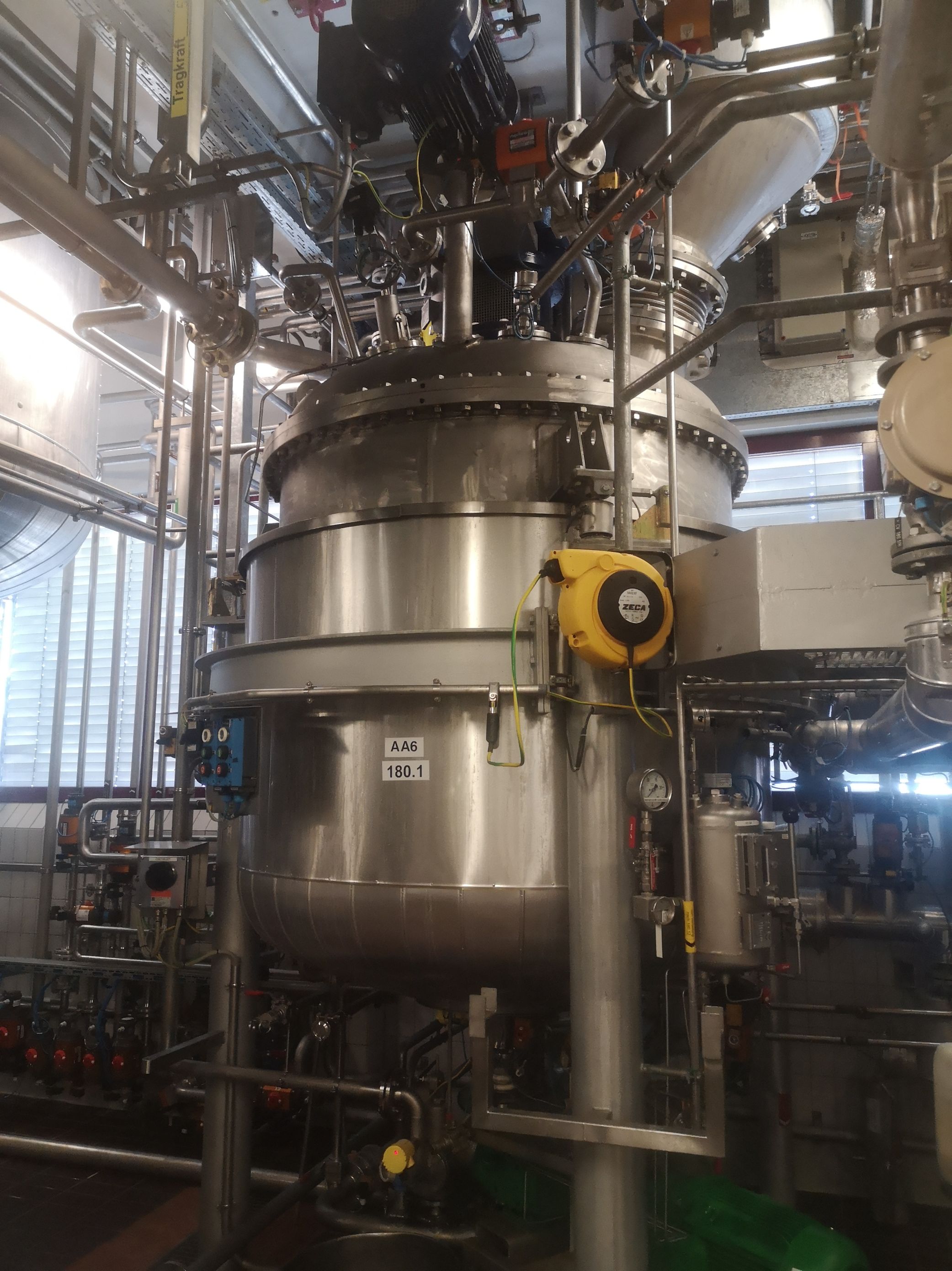 IPP# 236077, 3,630 L (958.9 gallons)  Stainless Steel Austentic Batch-Type Agitated Reactor For Sale