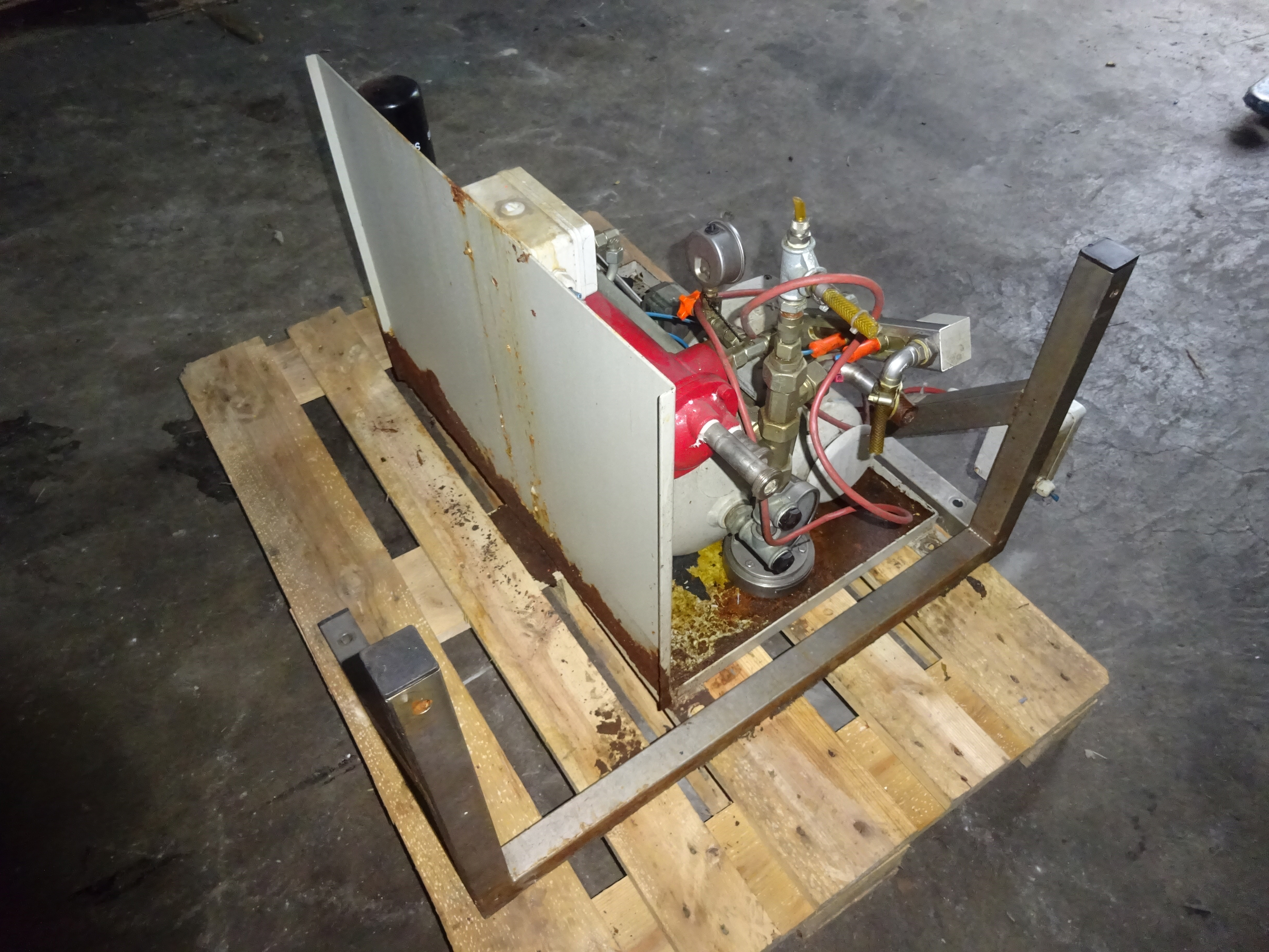 Cymax AG Pump - IPP# 236182