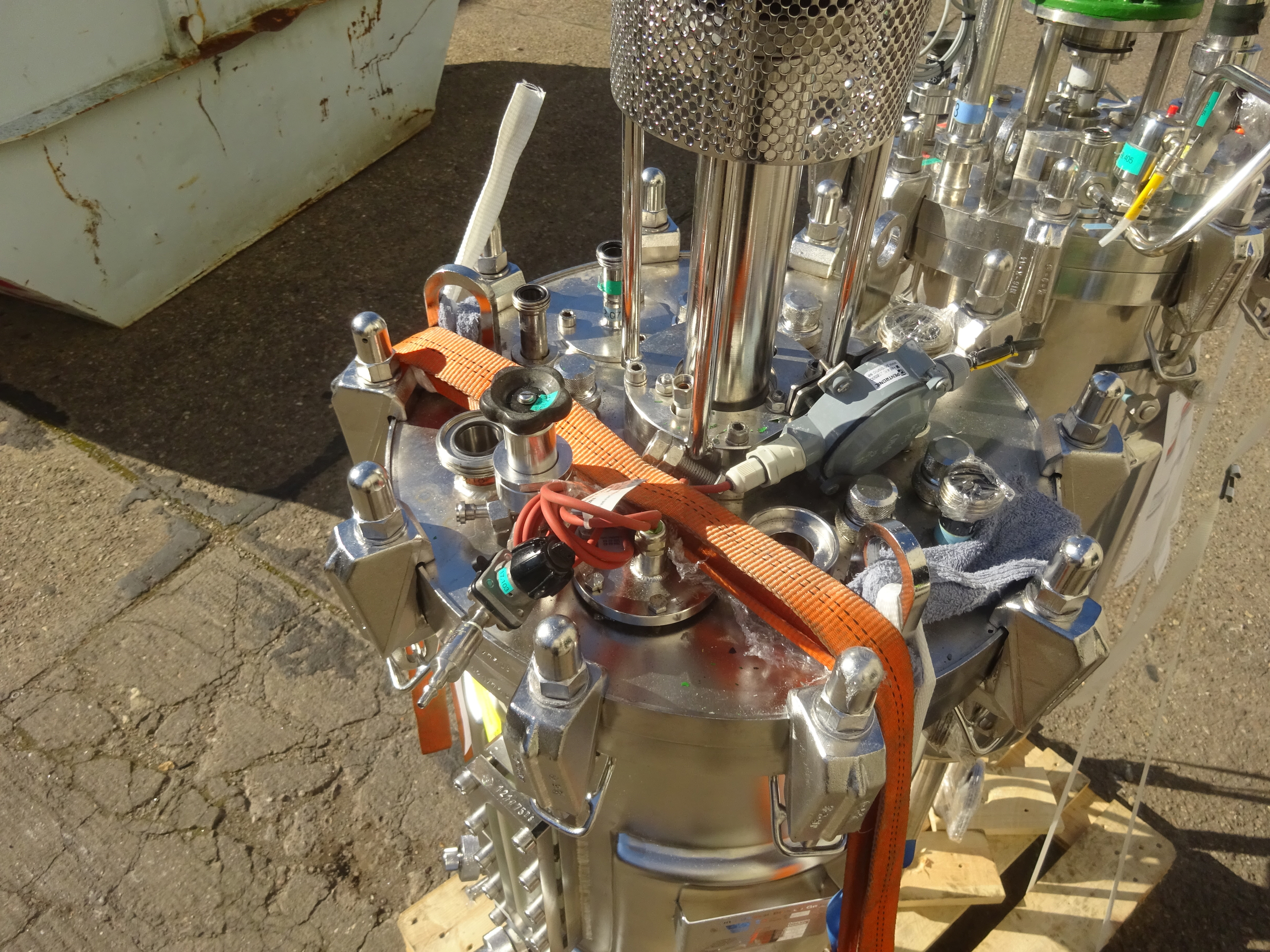 Stainless Steel 316 B Braun+Diessel Biotech GmbH 75 DS Batch-Type Agitated Reactor - IPP# 239306