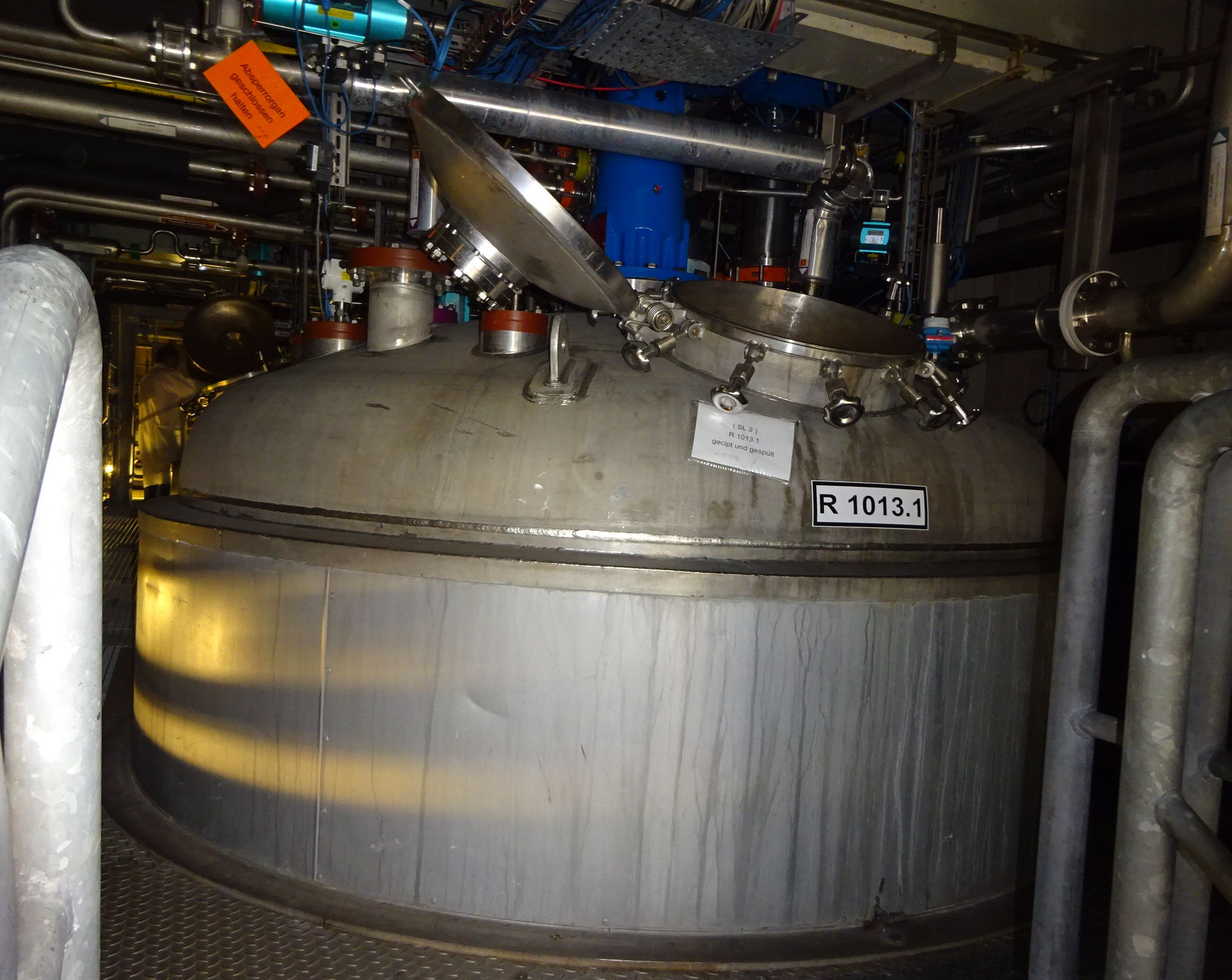 IPP# 231082, 13,500 L (3,566 gallons)  Stainless Steel Austentic Batch-Type Agitated Reactor For Sale