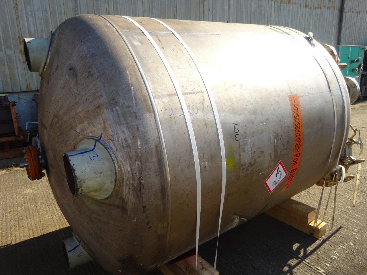 IPP# 231110, 4,000 L (1,057 gallons)  Stainless Steel Austentic  Tank For Sale