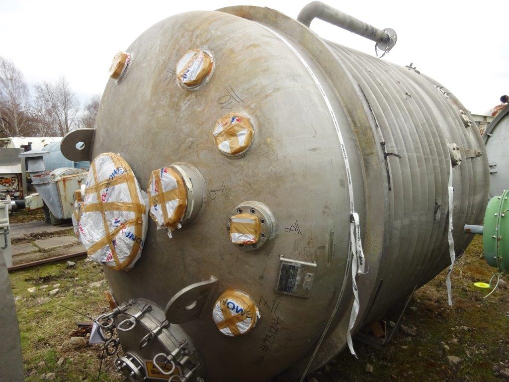 IPP# 231244, 13,350 L (3,527 gallons)  Stainless Steel Austentic Batch-Type Agitated Reactor For Sale