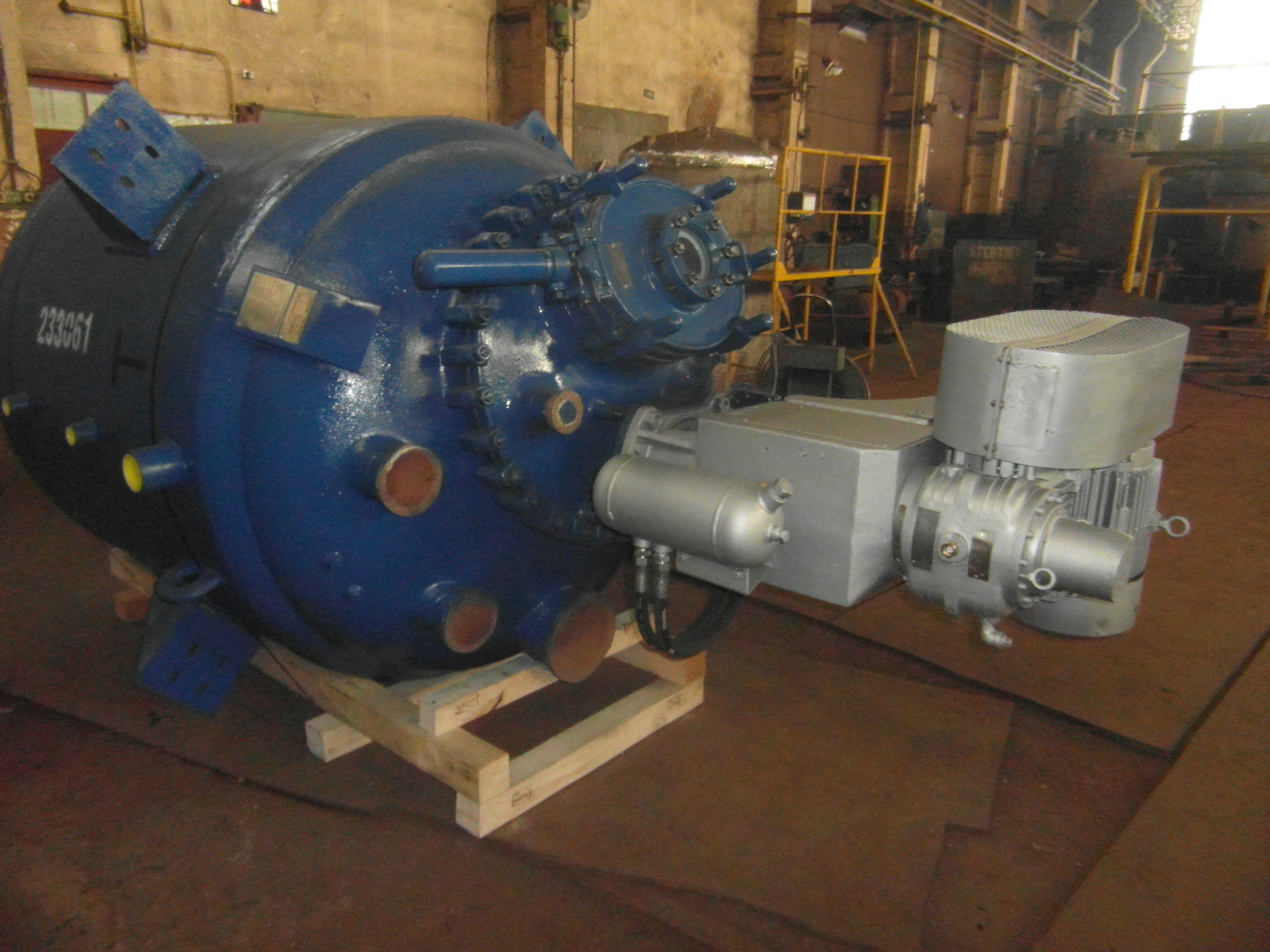 IPP# 233061, 2,839 L (750 gallons)  Glasslined Batch-Type Agitated Reactor For Sale