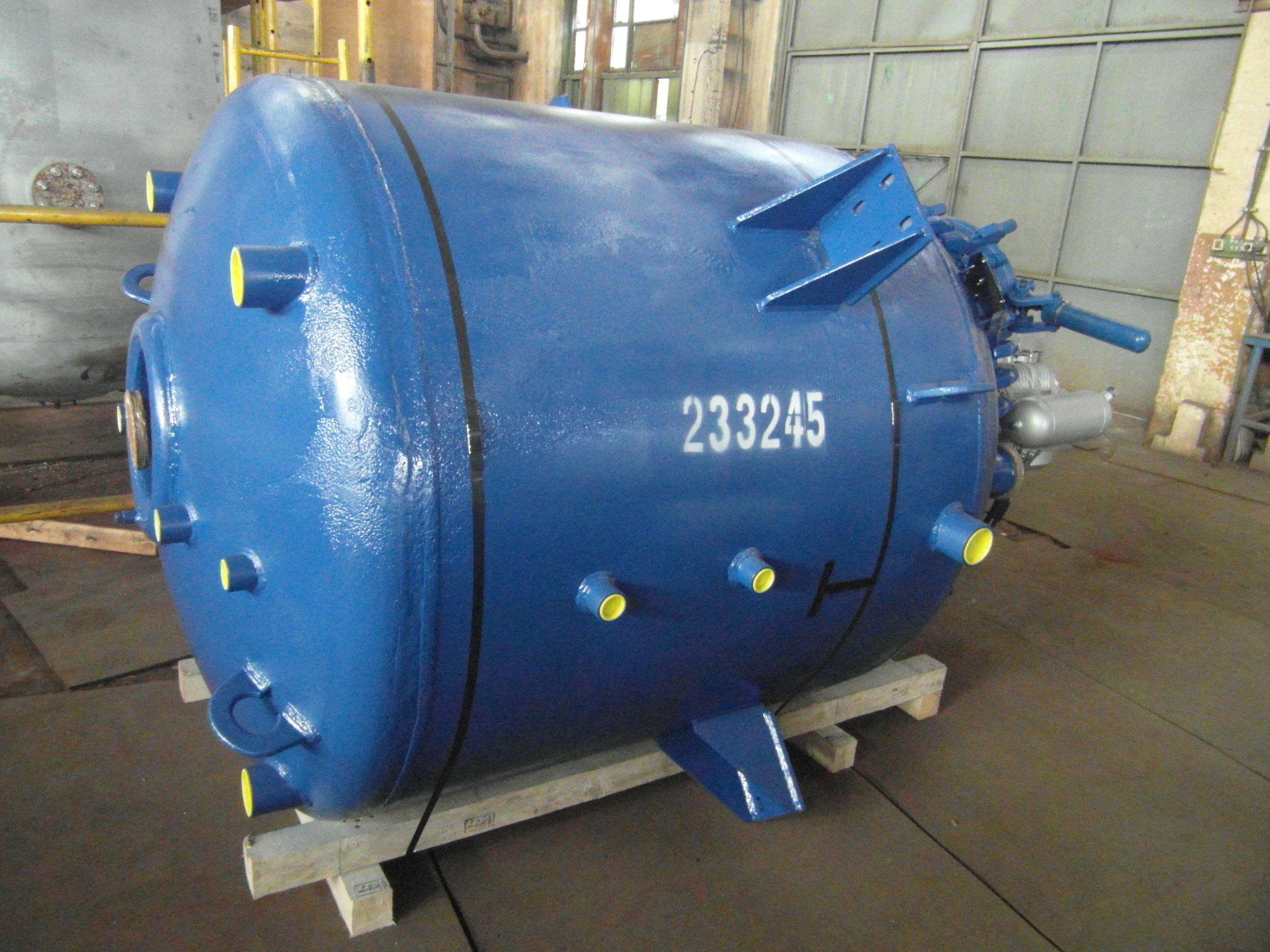 IPP# 233245, 2,839 L (750 gallons)  Glasslined Batch-Type Agitated Reactor For Sale