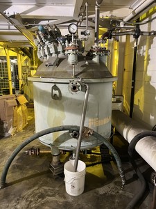 IPP# 233729, 1,136 L (300 gallons)  Glasslined Batch-Type Agitated Reactor For Sale