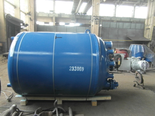 Glasslined Pfaudler RS 78 Batch-Type Agitated Reactor