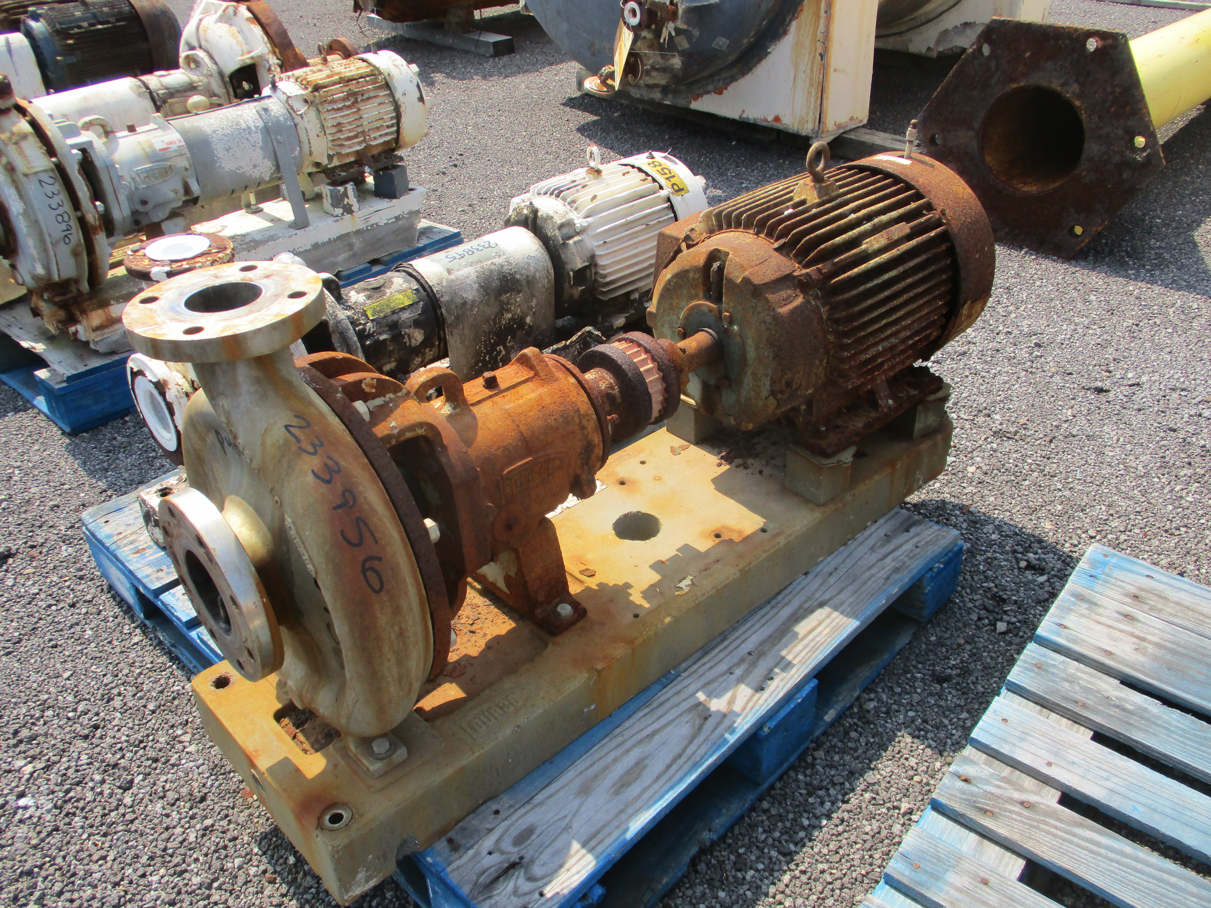 IPP# 233956, 73.8 m3/h (325 GPM)  Titanium Centrifugal Pump For Sale