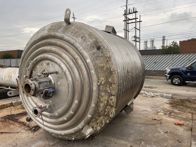 IPP# 245598, 11,356 L (3,000 gallons)  Stainless Steel 304 Batch-Type Agitated Reactor For Sale