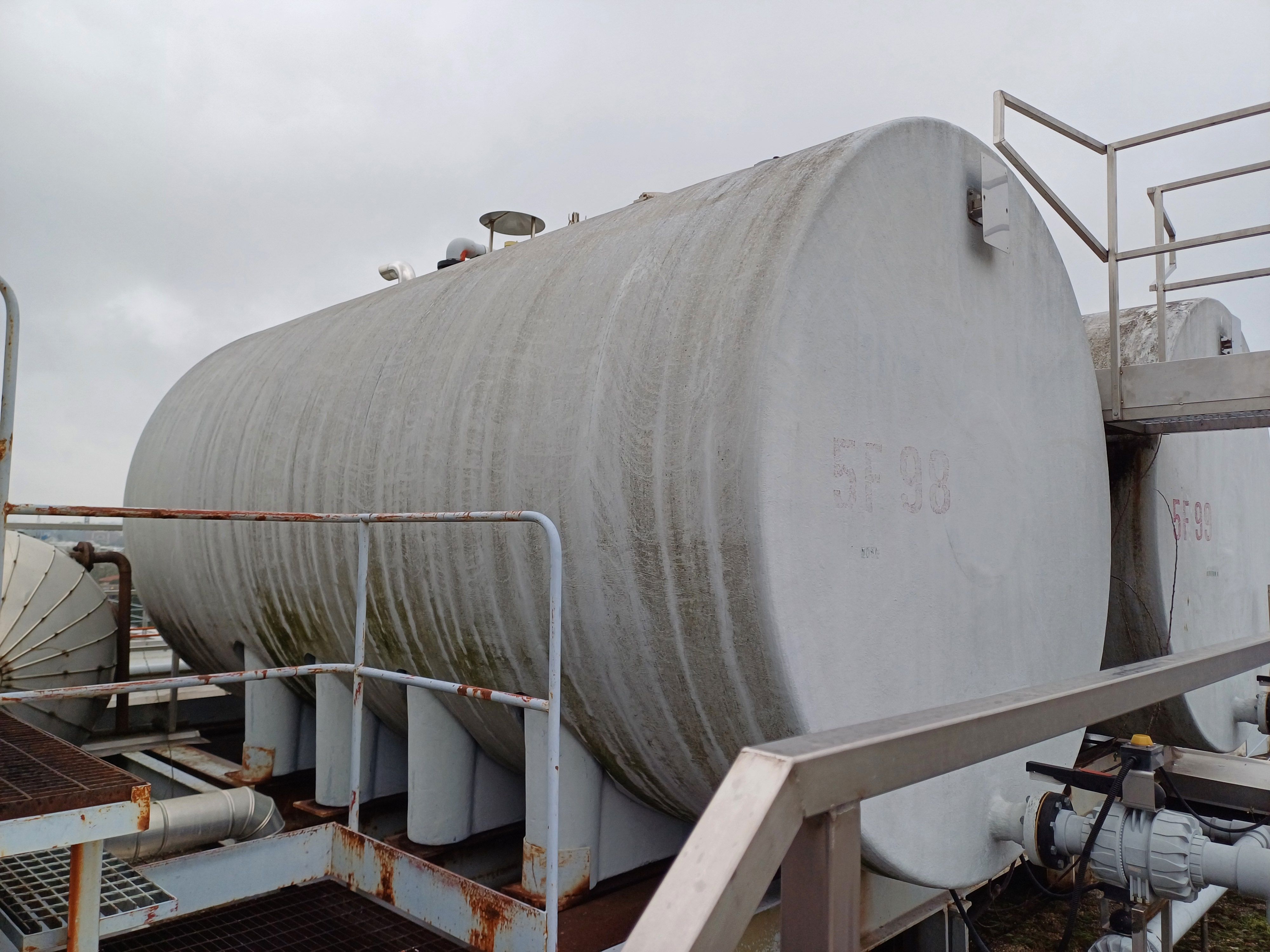 IPP# 245853, 16,000 L (4,227 gallons) Unused Fiberglass  Tank For Sale