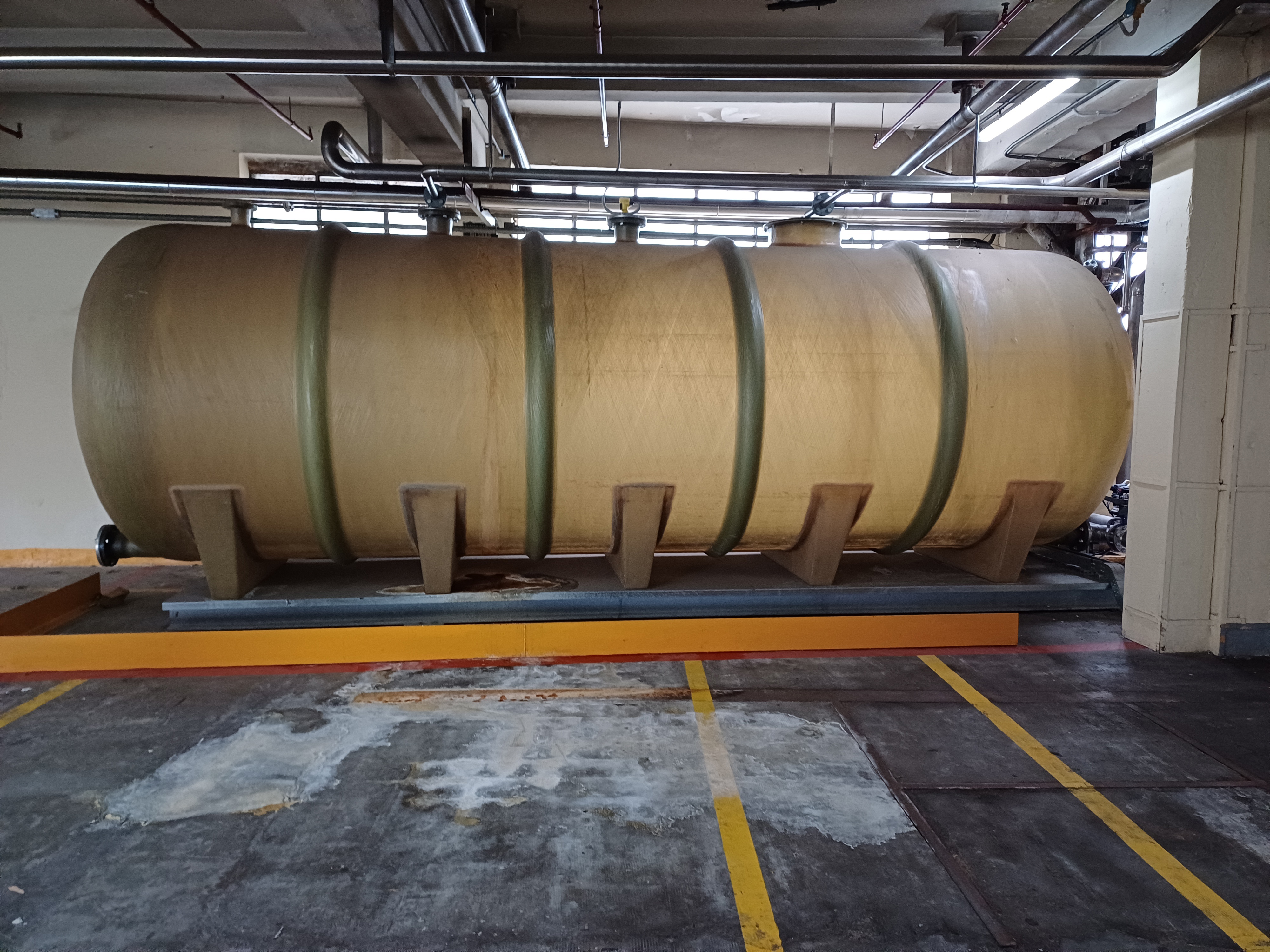 IPP# 245863, 25,000 L (6,604 gallons)  Fiberglass  Tank For Sale