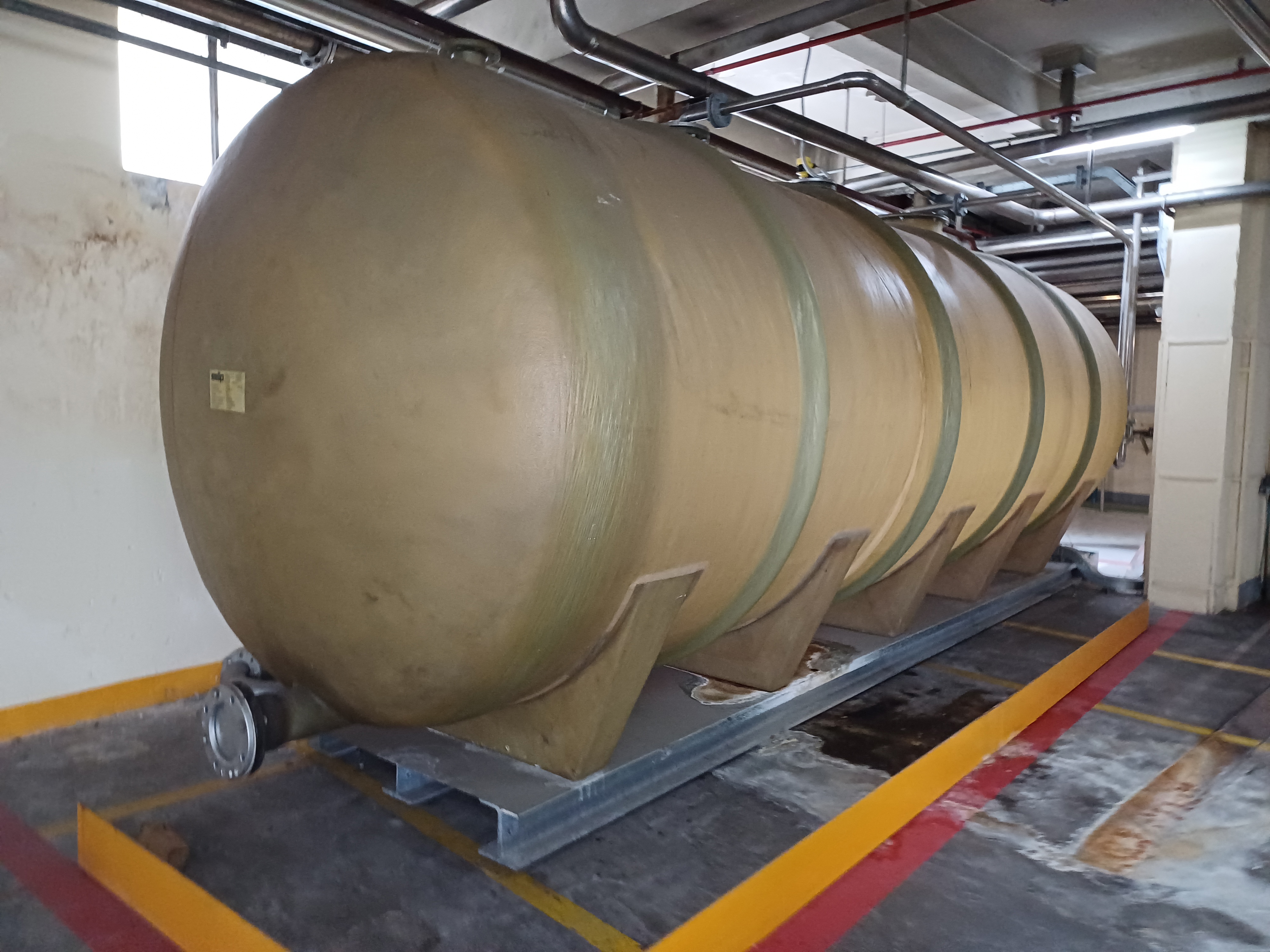 IPP# 245863, 25,000 L (6,604 gallons)  Fiberglass  Tank For Sale