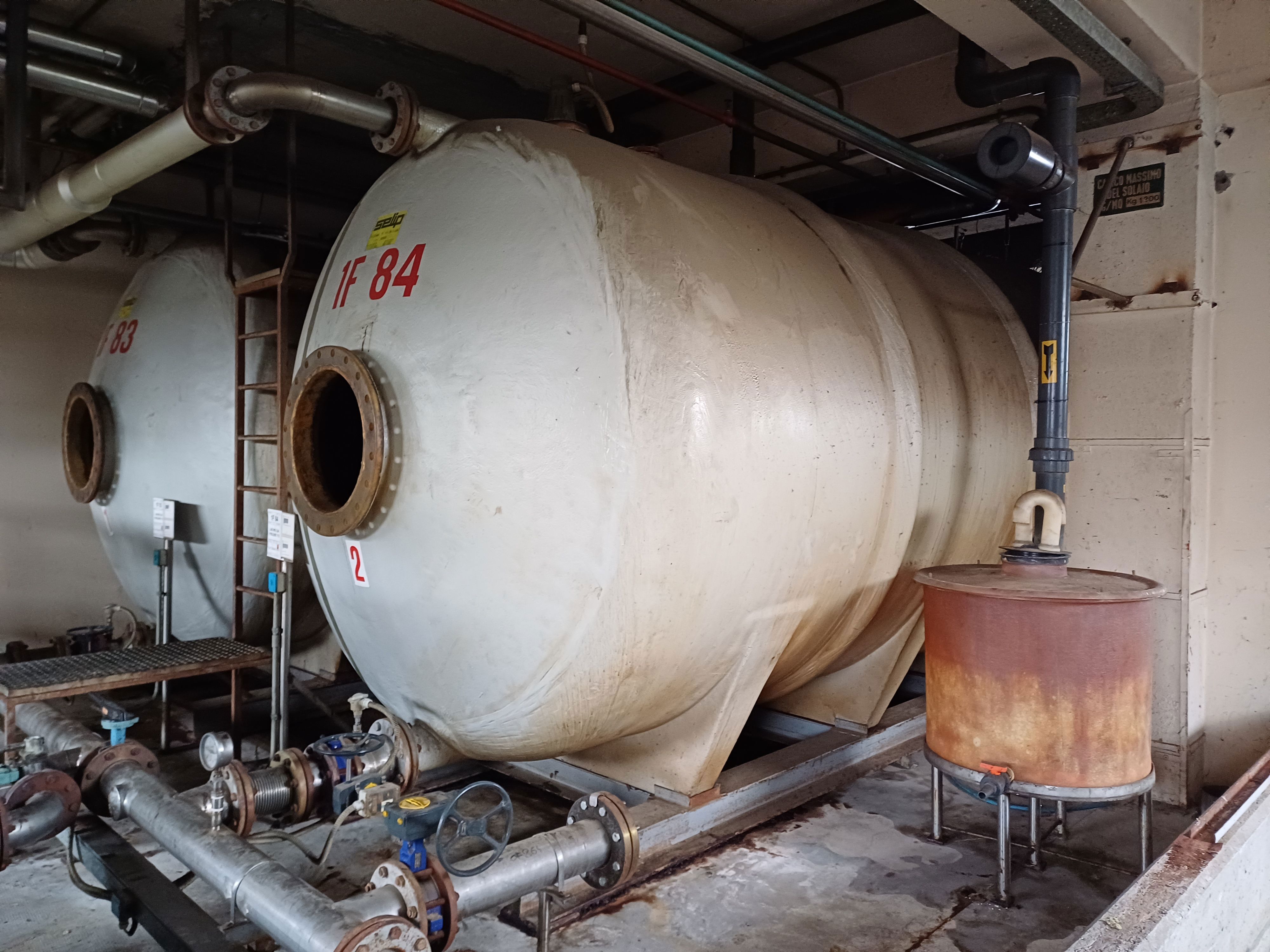 IPP# 245865, 40,616 L (10,730 gallons)  Fiberglass  Tank For Sale