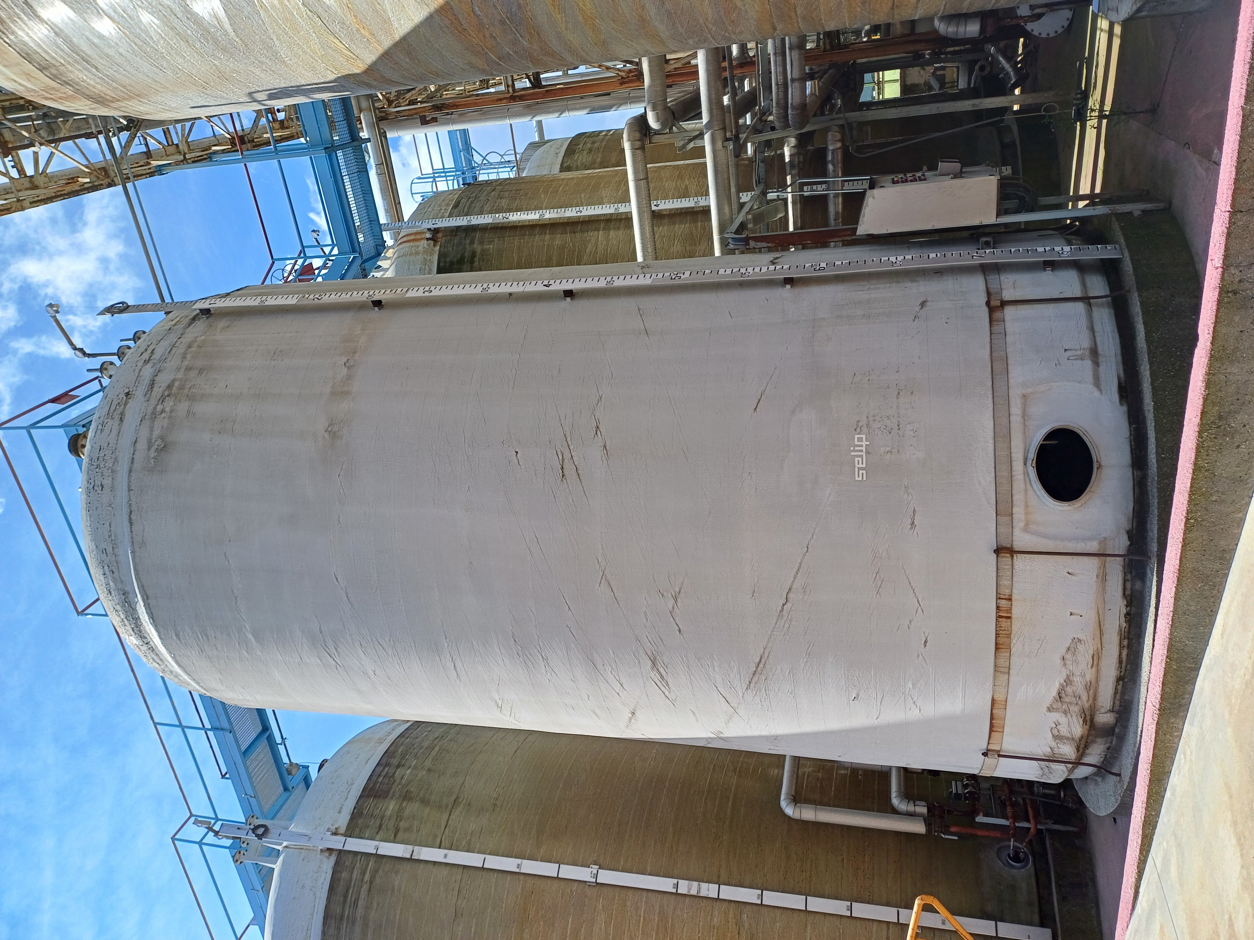 IPP# 245872, 99,828 L (26,372 gallons)  Fiberglass  Tank For Sale