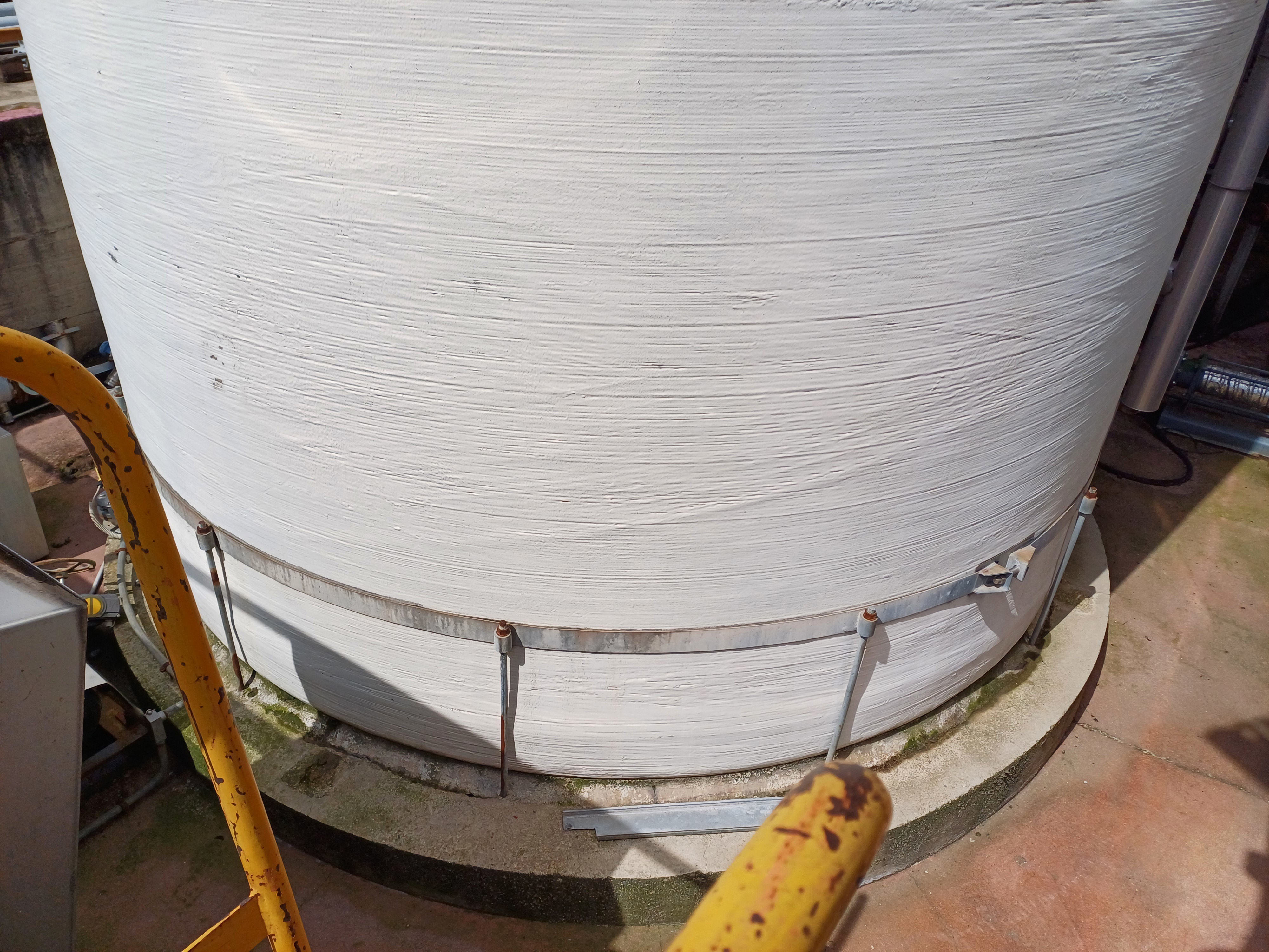 IPP# 245882, 200,292 L (52,912 gallons)  Fiberglass  Tank For Sale