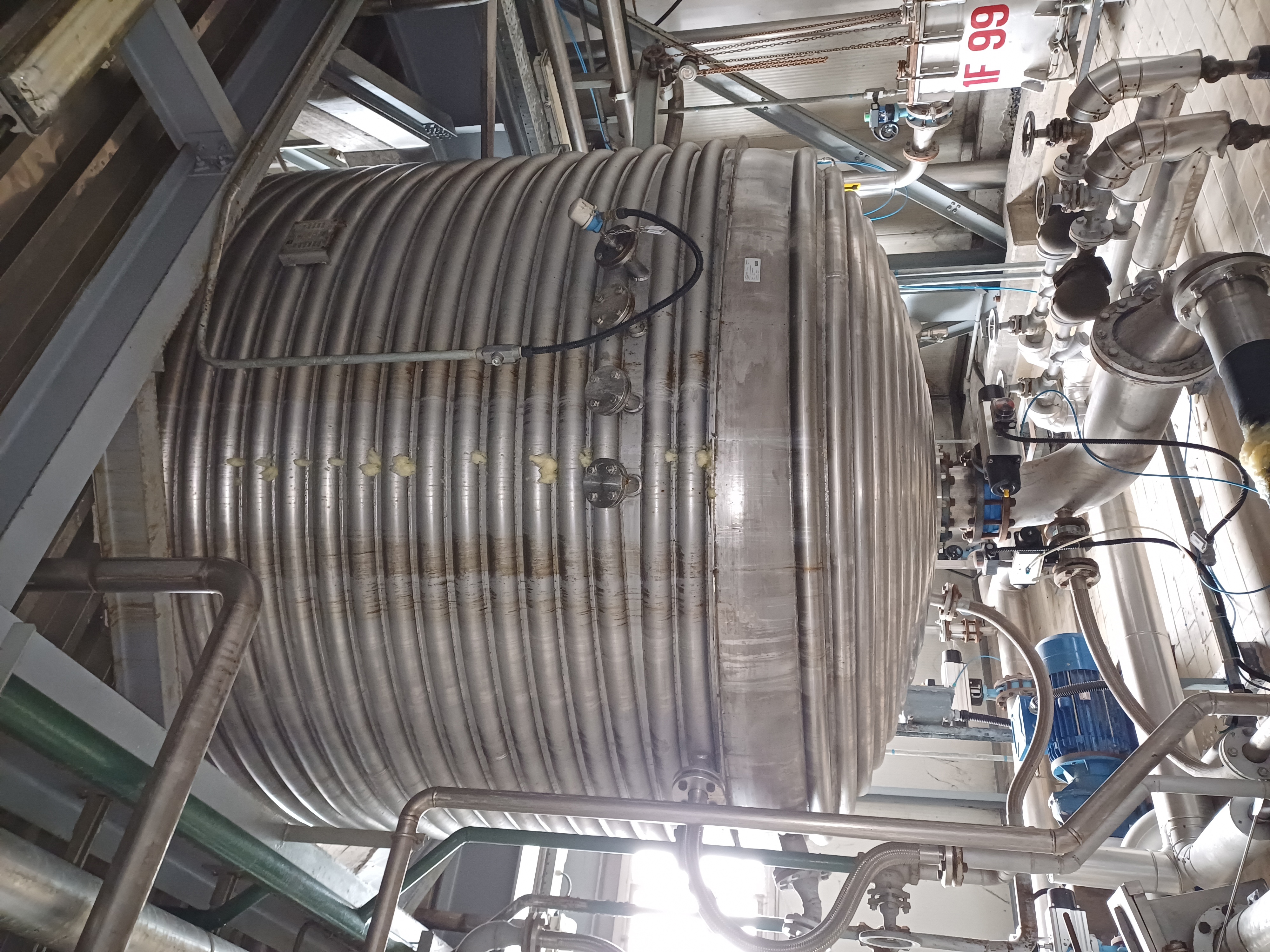 IPP# 245839, 43,200 L (11,412 gallons)  Stainless Steel 316L Batch-Type Agitated Reactor For Sale