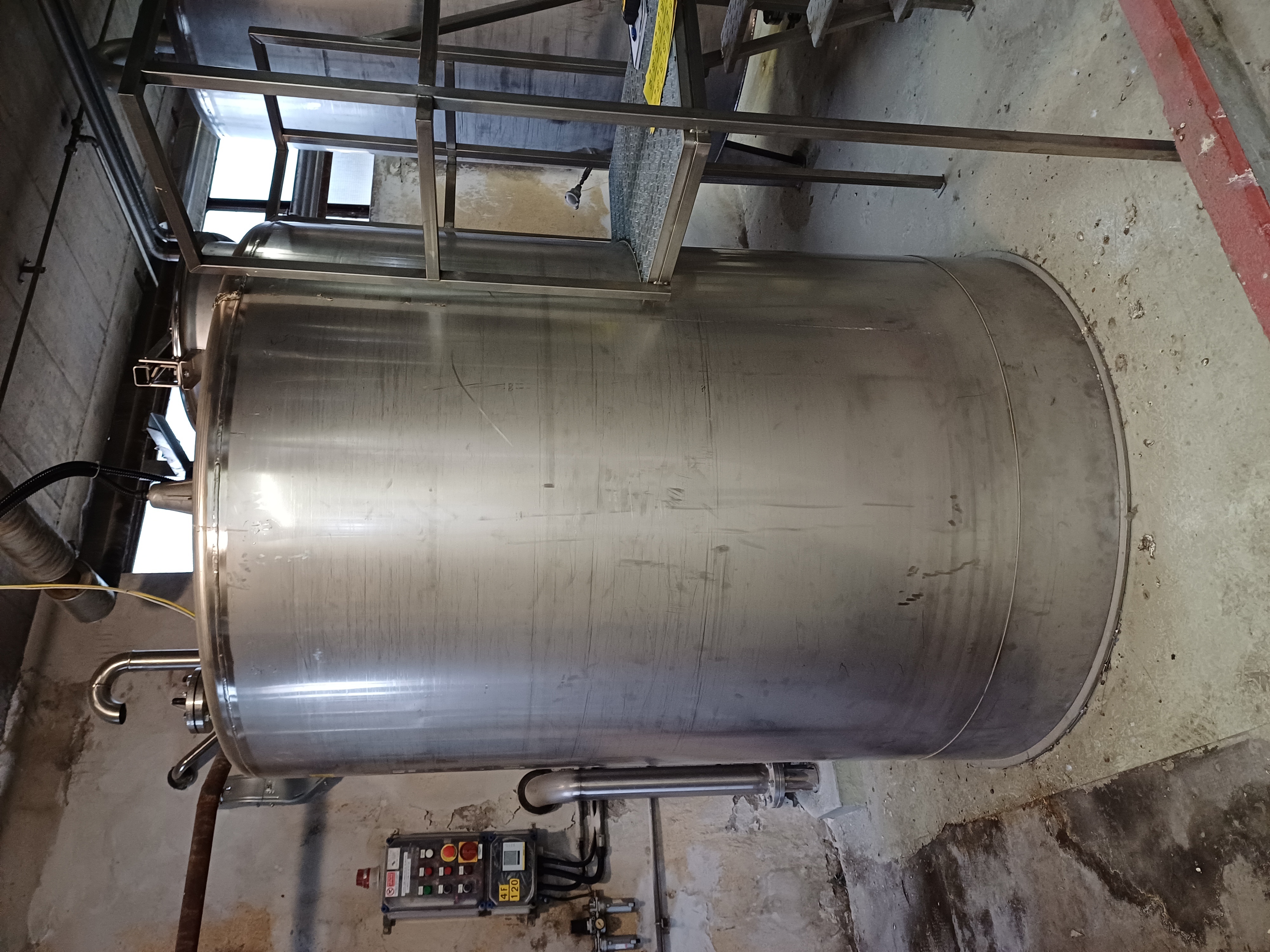 IPP# 245965, 3,200 L (845.4 gallons)  Stainless Steel 304  Tank For Sale