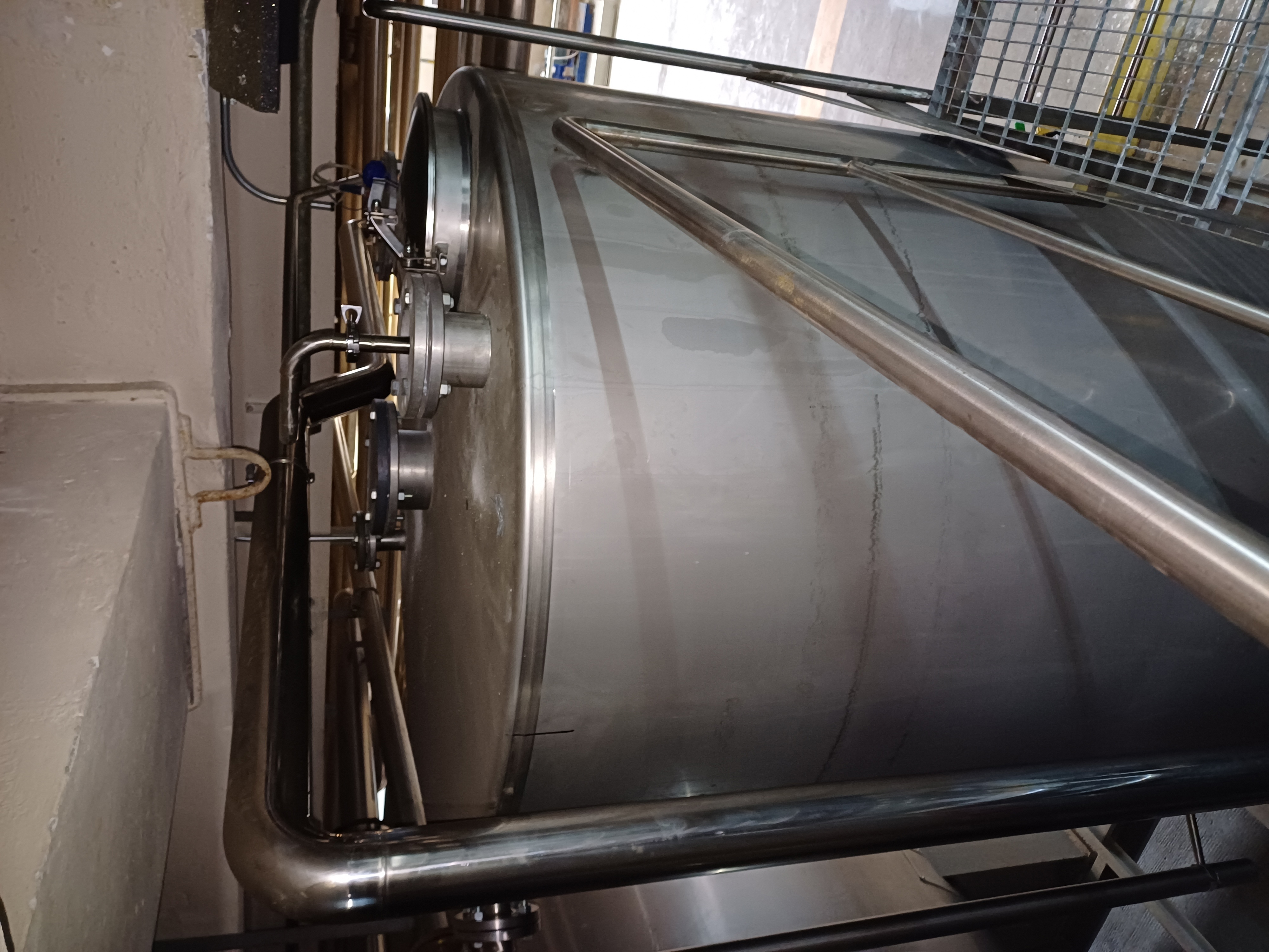 IPP# 245998, 5,878 L (1,553 gallons)  Stainless Steel 304  Tank For Sale