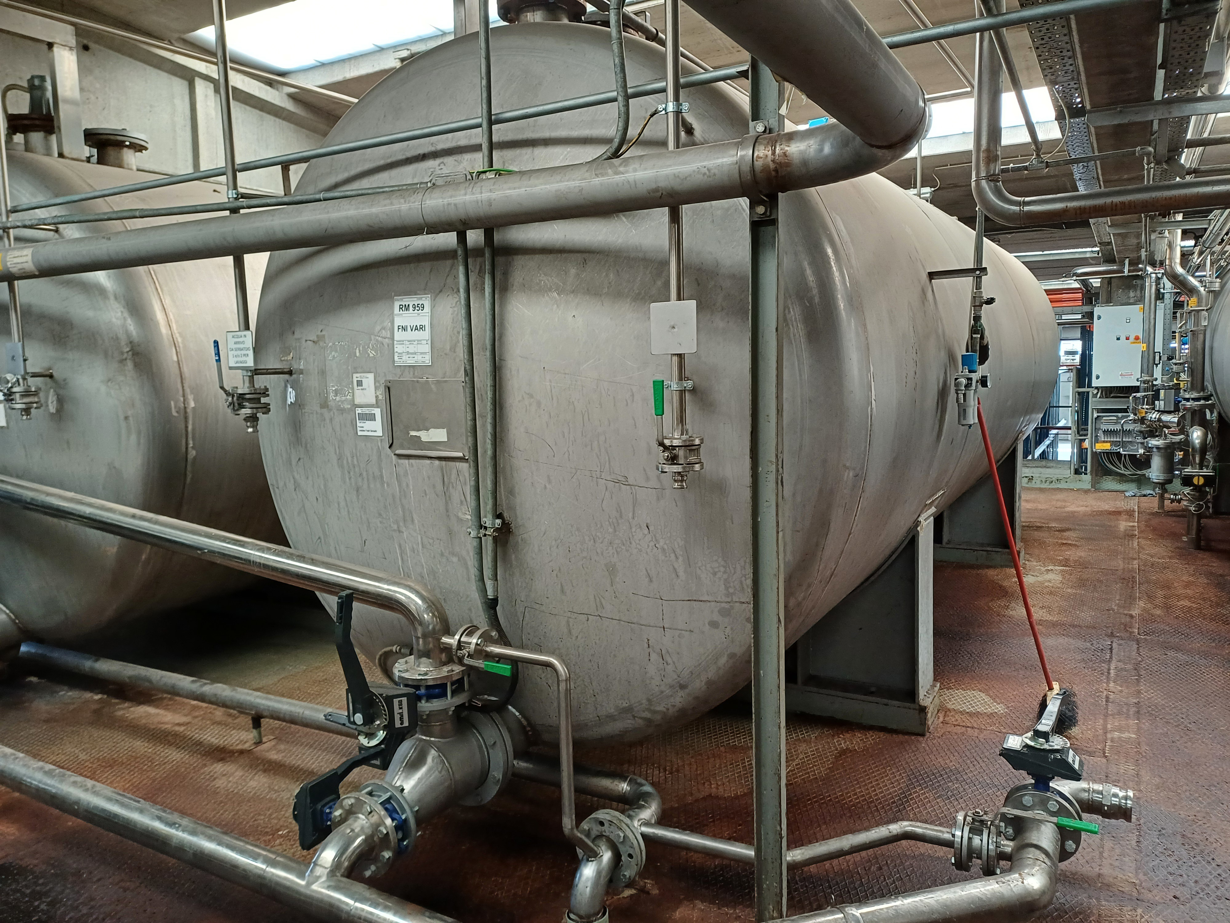 IPP# 246048, 25,212 L (6,660 gallons)  Stainless Steel 304  Tank For Sale