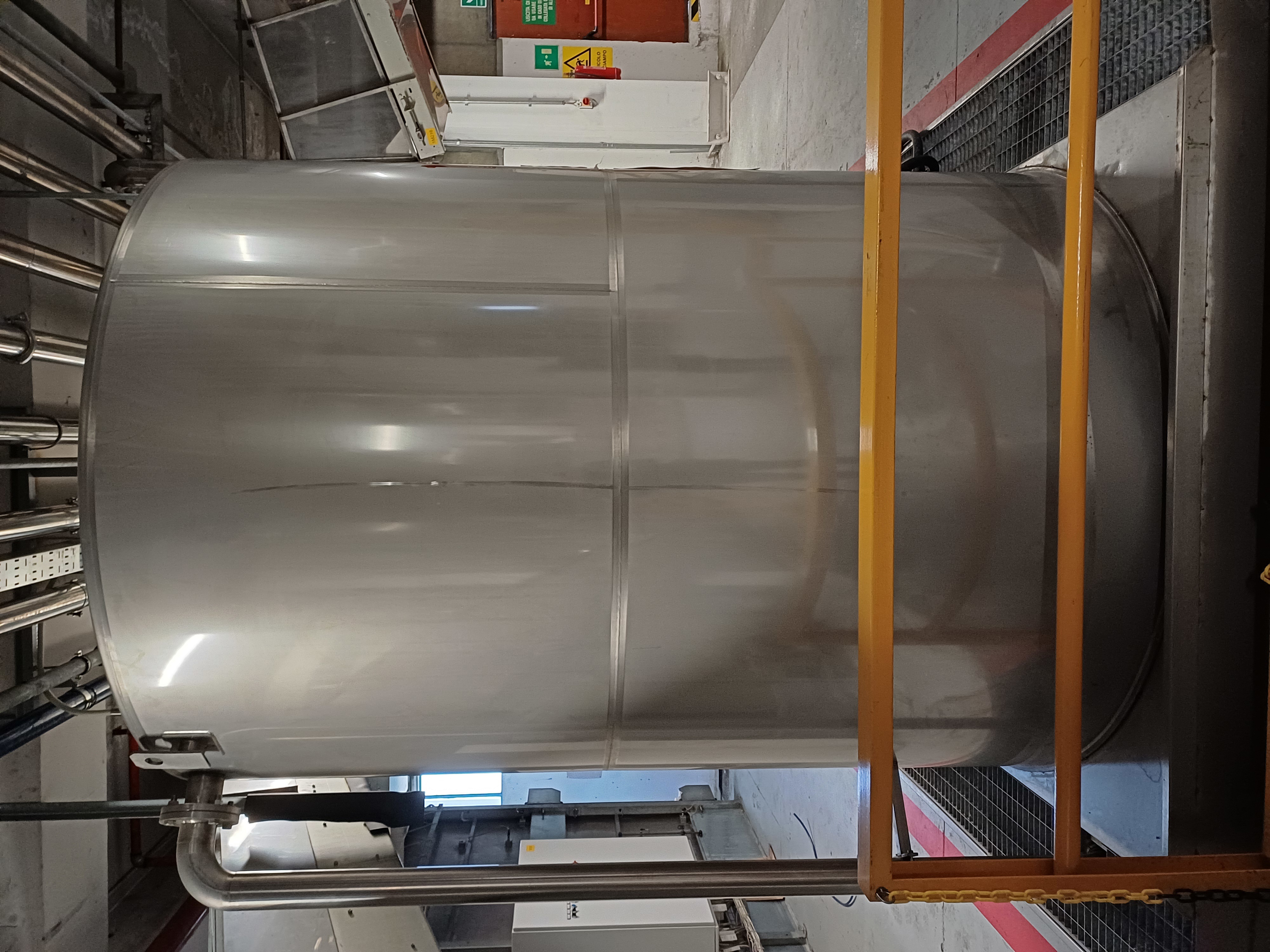 IPP# 246010, 5,878 L (1,553 gallons)  Stainless Steel 304  Tank For Sale