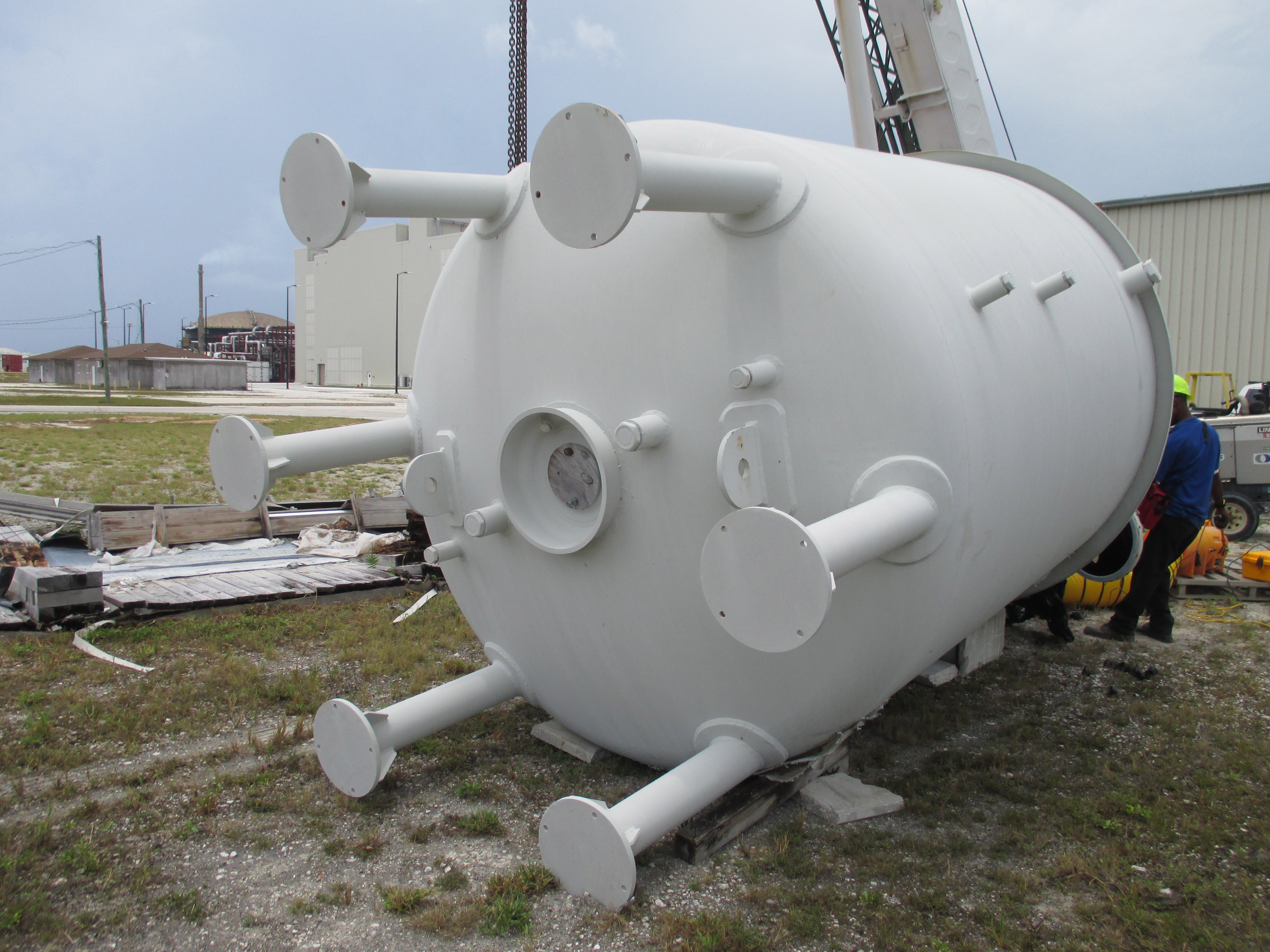 IPP# 246594, 15,142 L (4,000 gallons) Unused Glasslined Batch-Type Agitated Reactor For Sale