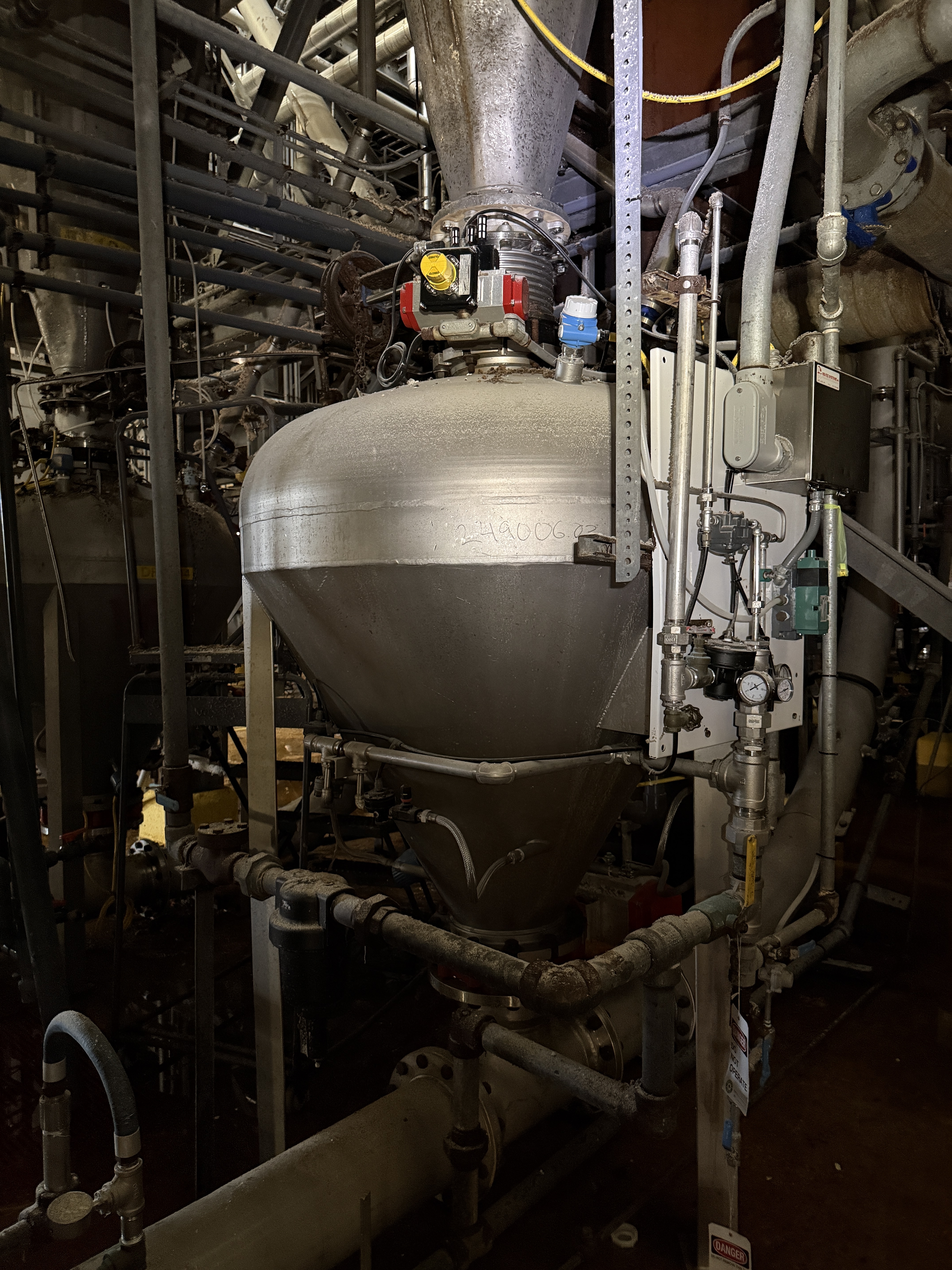 11,400 Gallon Stainless Steel 304 Tank with Dust Collector - IPP# 249006