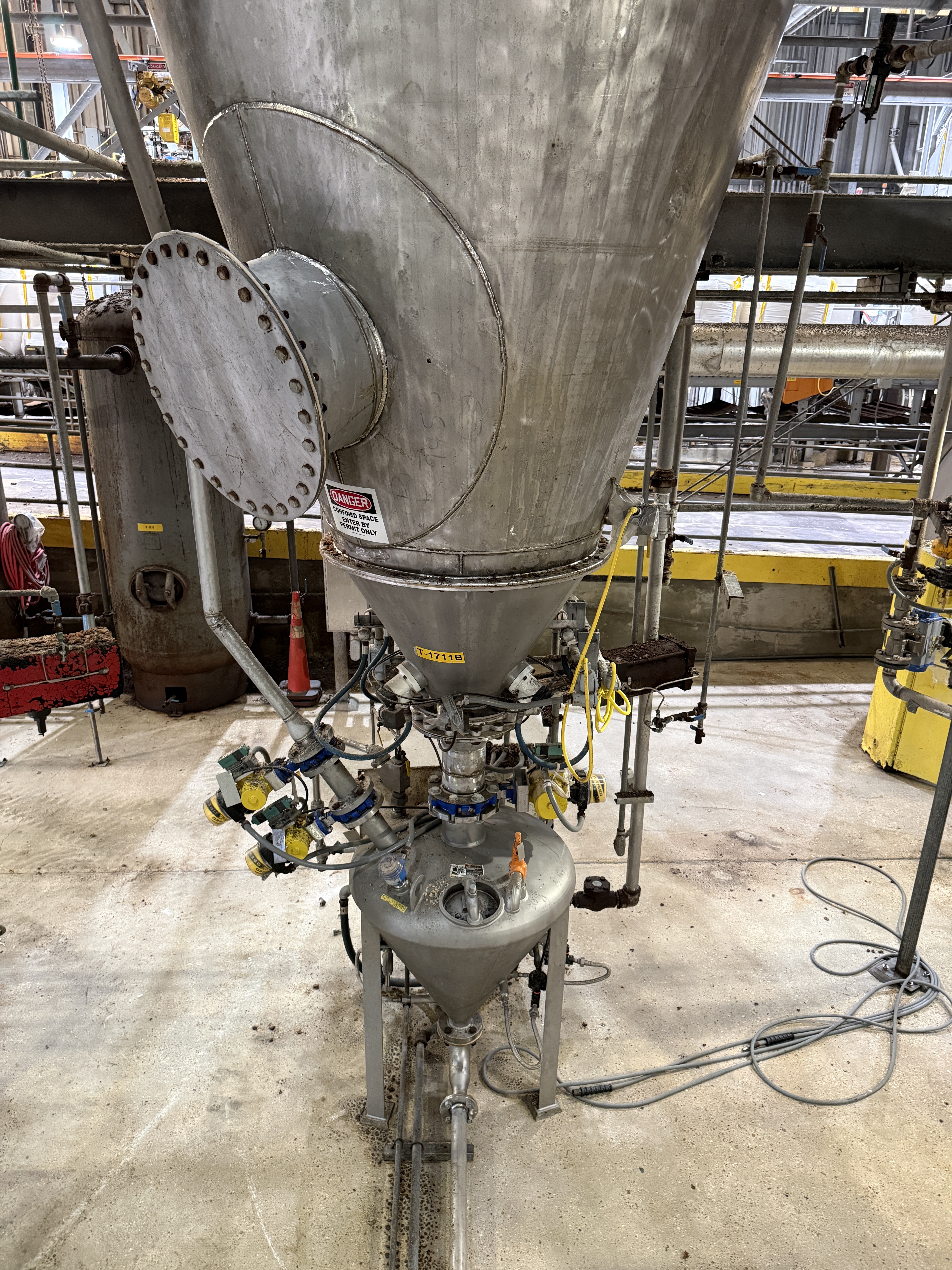 5,900 Gallon Stainless Steel 304 Tank with Dust Collector - IPP# 249008