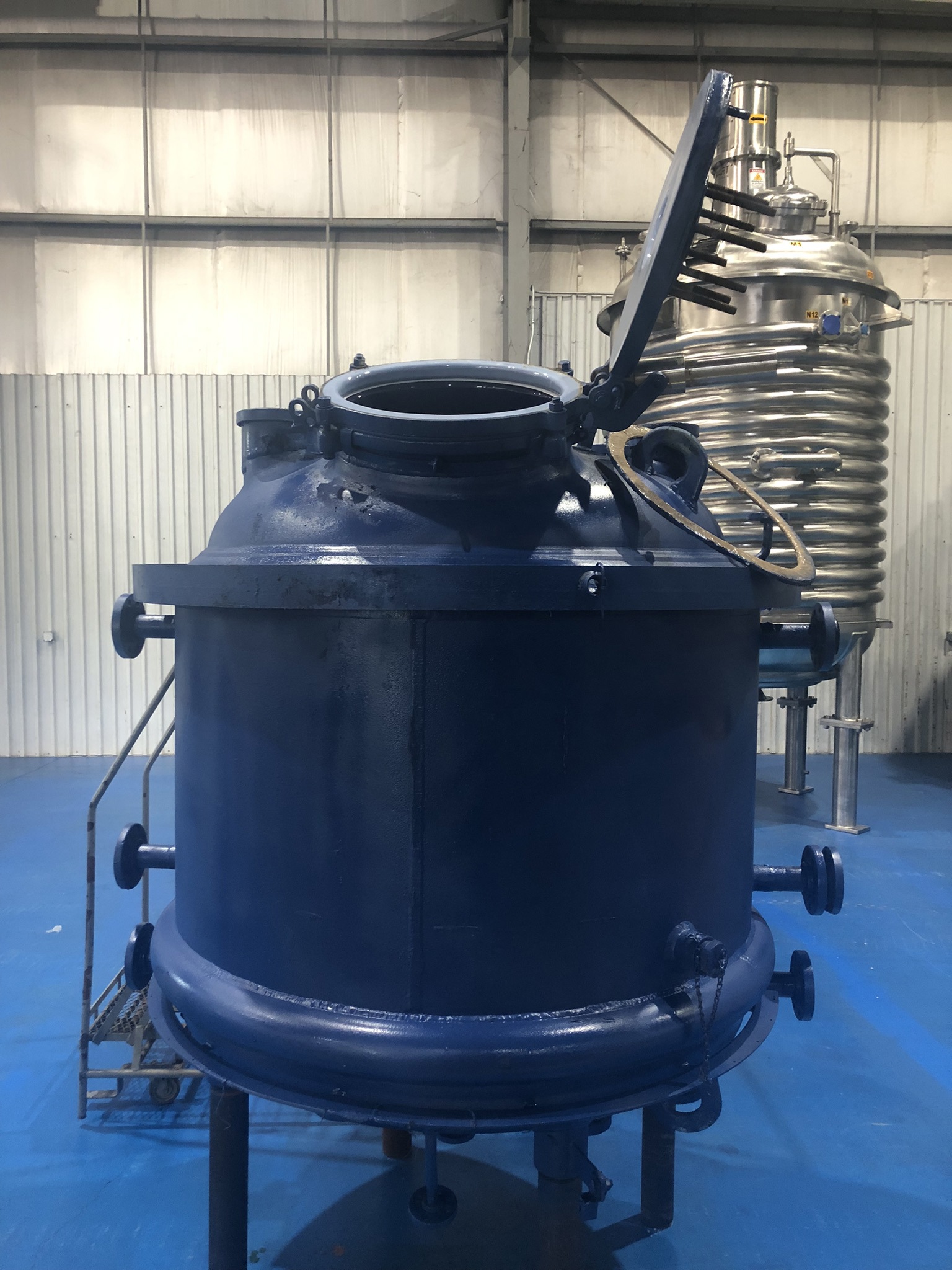 IPP# 241119, 1,136 L (300 gallons)  Glasslined Batch-Type Agitated Reactor For Sale