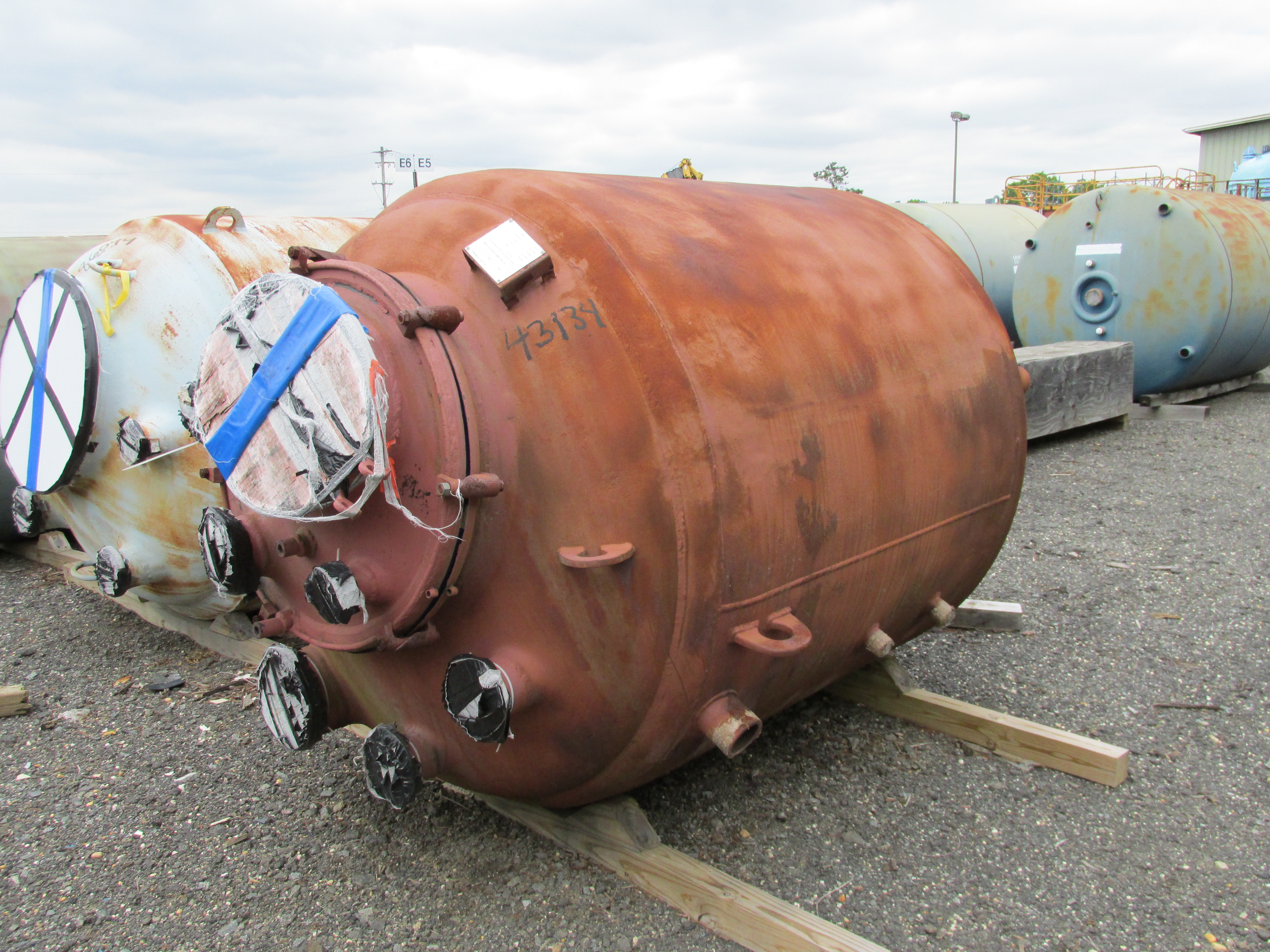 IPP# 43134, 2,839 L (750 gallons)  Glasslined Batch-Type Agitated Reactor For Sale