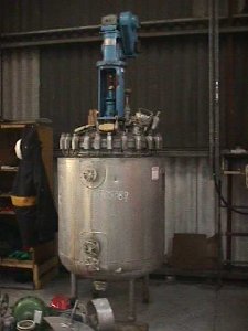 IPP# 705389, 500 L (132.1 gallons)  Glasslined Batch-Type Agitated Reactor For Sale