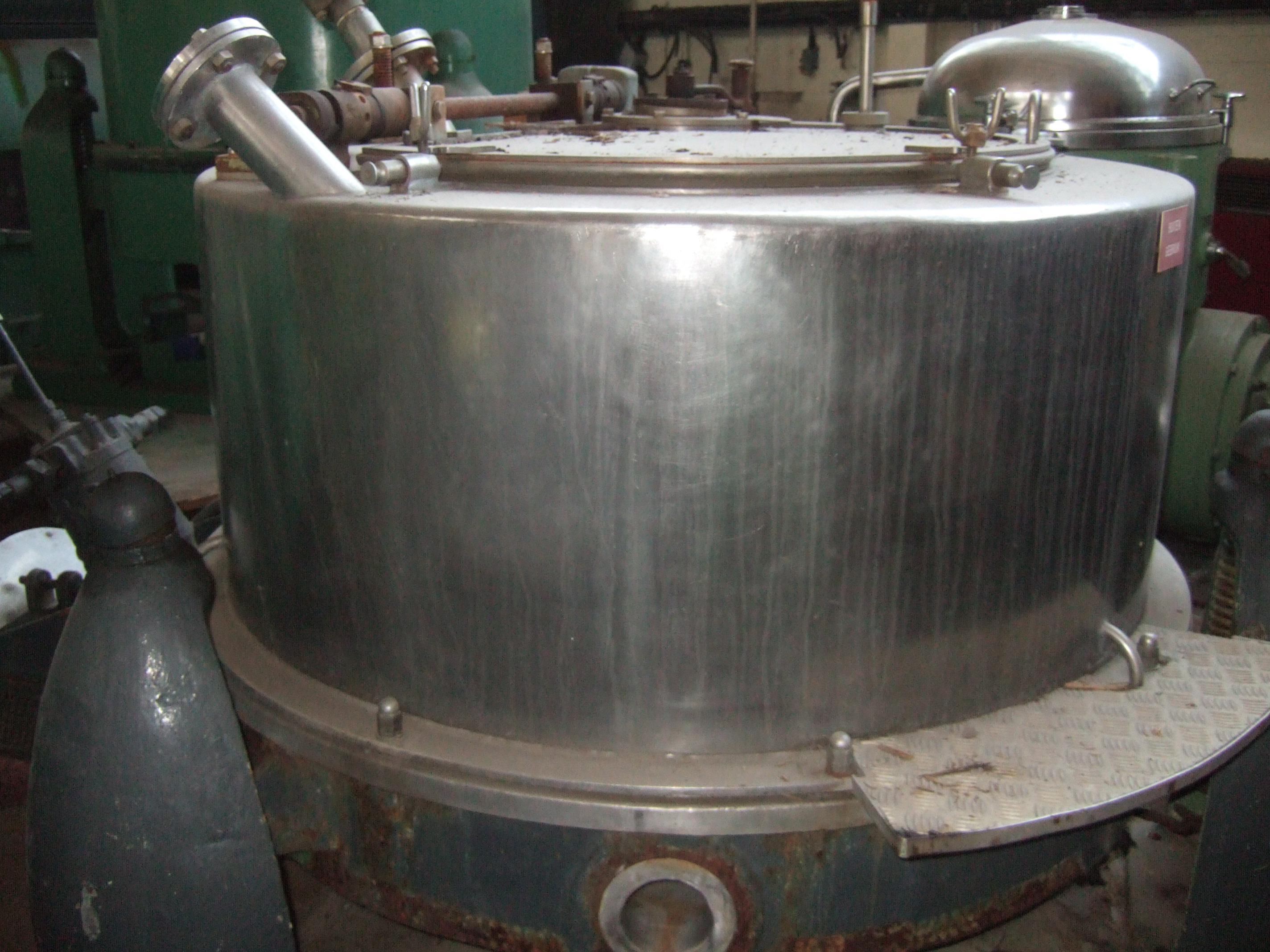 IPP# 705477, 1,200 mm (47.2 in)  Stainless Steel Austentic Manual Discharge-Top Centrifuge-Basket For Sale