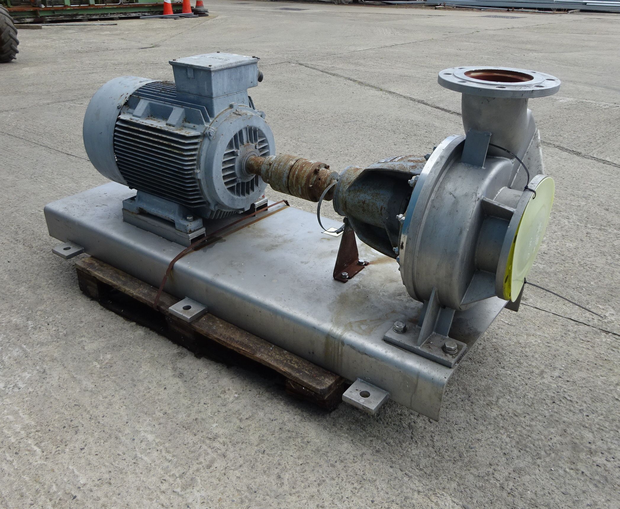 IPP# 705887, 224.9 m3/h (990 GPM)  Stainless Steel 316 Centrifugal Pump For Sale