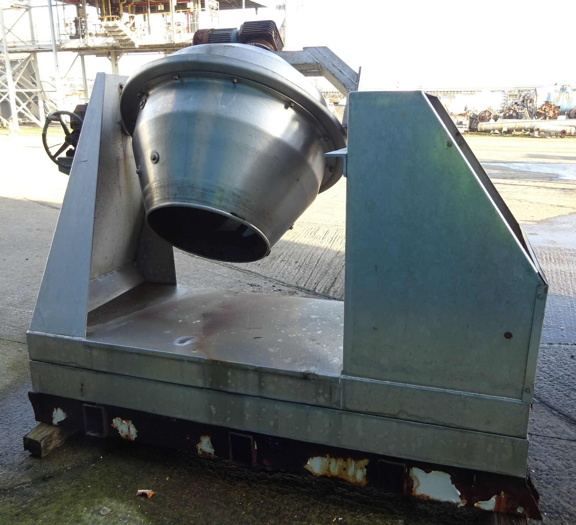 IPP# 706277, 0.5 m3 (17.7 ft3)  Stainless Steel 316  Mixer-Munson and Rotating For Sale