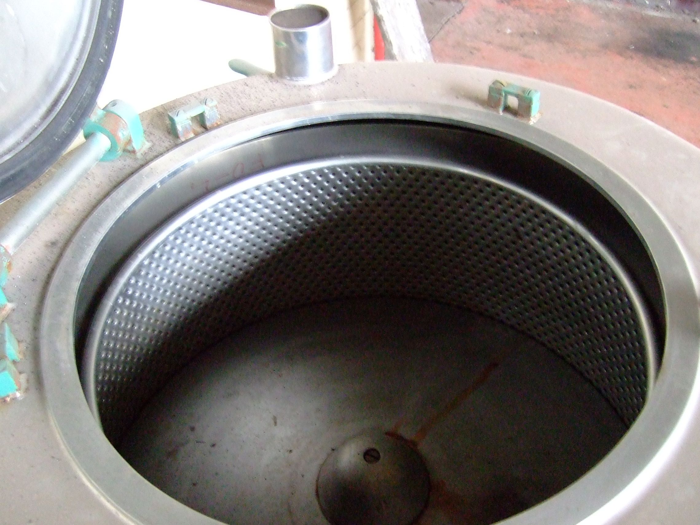 IPP# 706275, 800 mm (31.5 in)  Stainless Steel 316 Manual Discharge-Top Centrifuge-Basket For Sale