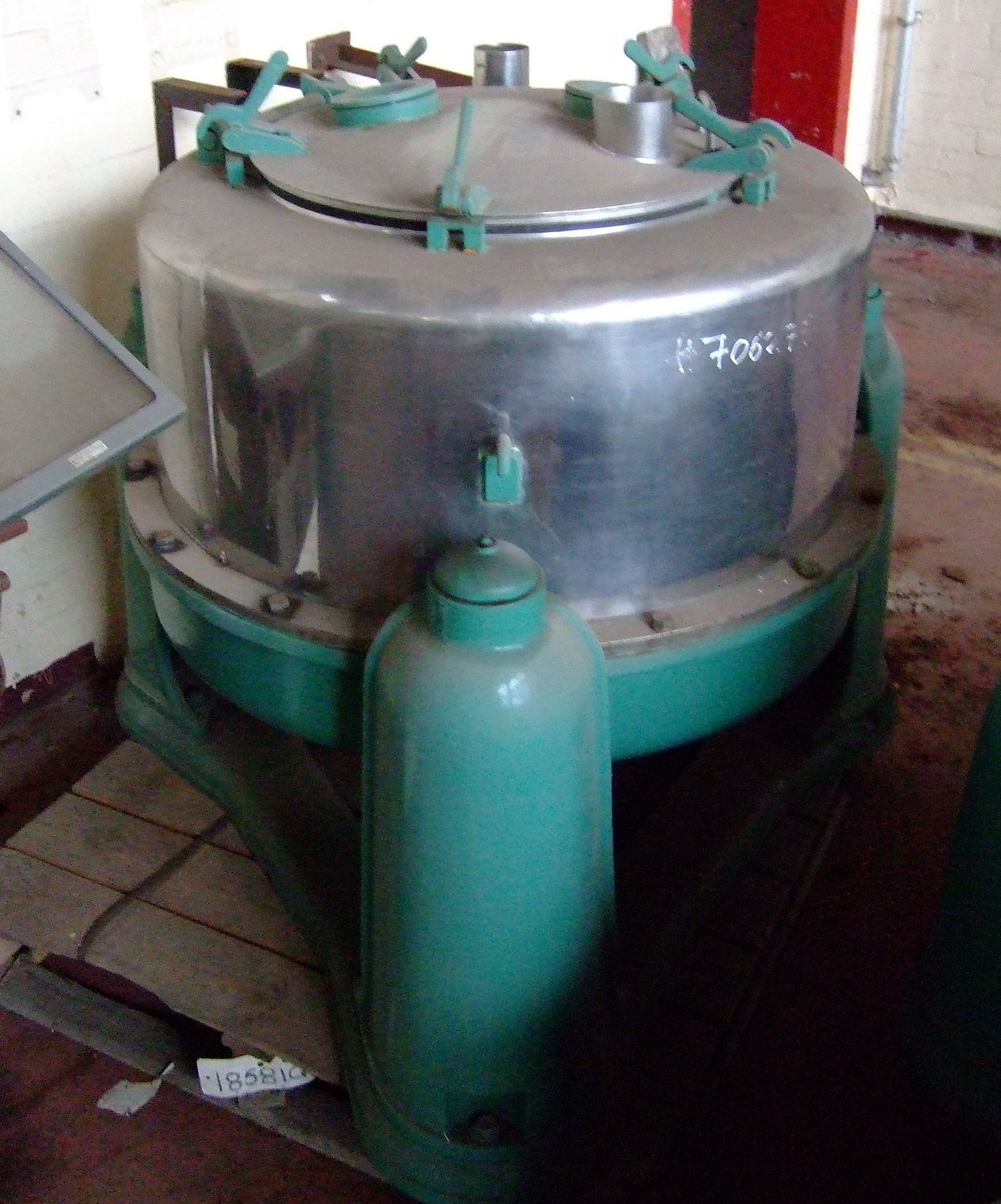 IPP# 706275, 800 mm (31.5 in)  Stainless Steel 316 Manual Discharge-Top Centrifuge-Basket For Sale