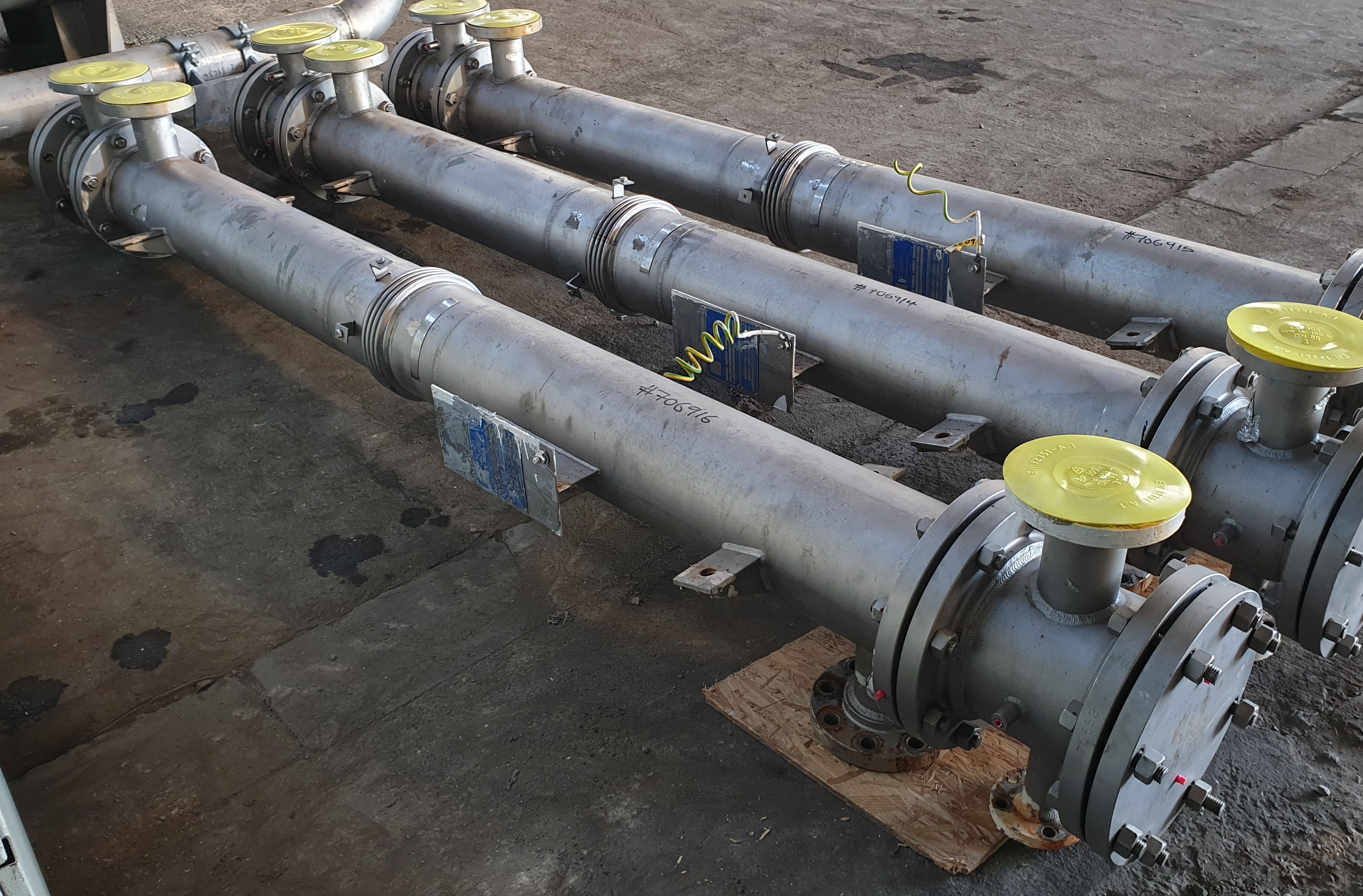 IPP# 706916, 4.6 m² (49.5 ft²)  Stainless Steel 304 Shell and Tube Heat Exchanger For Sale