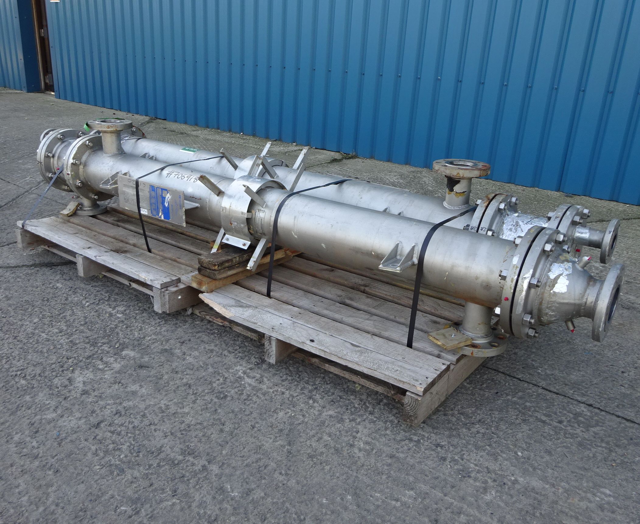 IPP# 706918, 4.3 m² (46.3 ft²)  Tantalum Shell and Tube Heat Exchanger For Sale