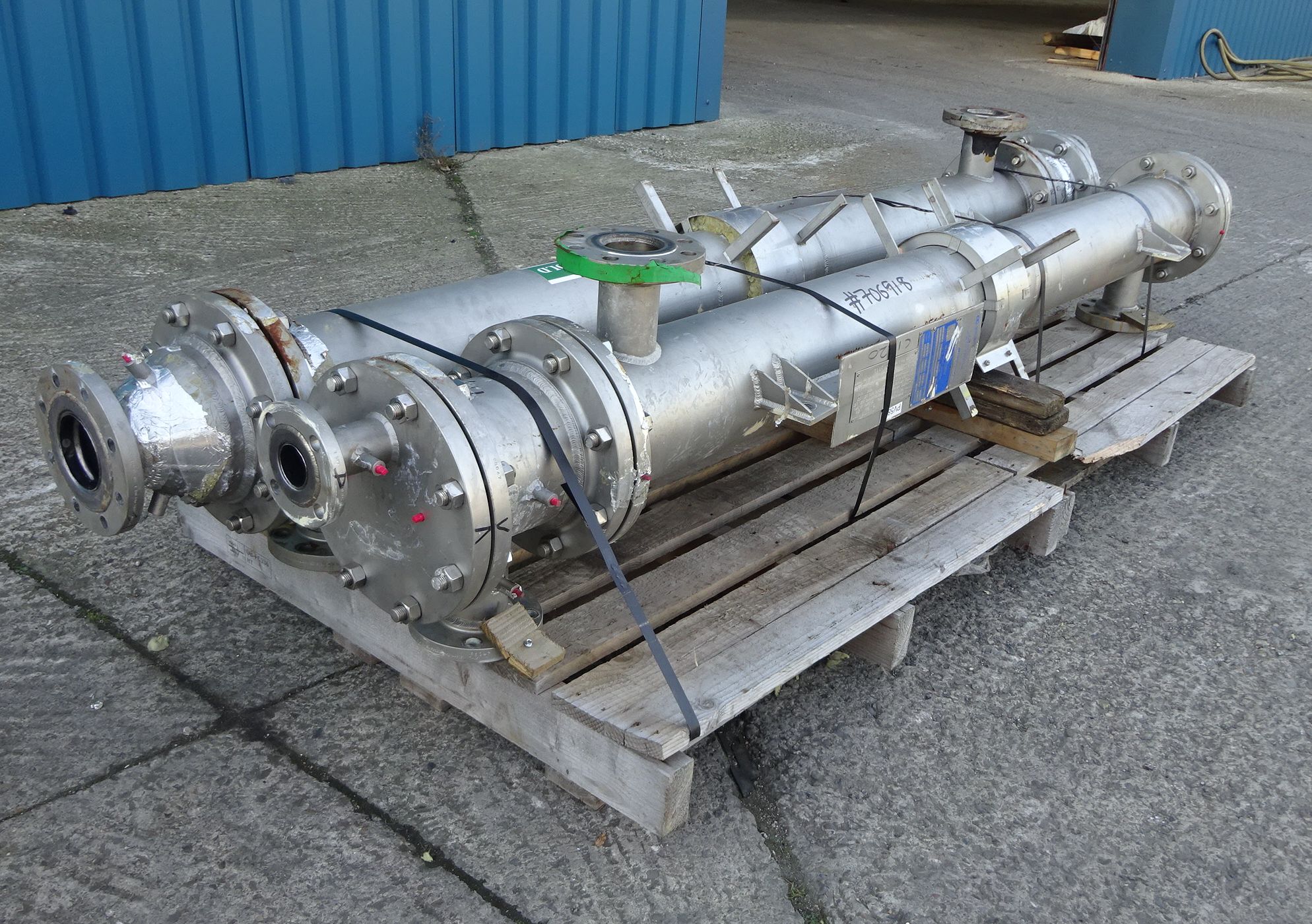 IPP# 706918, 4.3 m² (46.3 ft²)  Tantalum Shell and Tube Heat Exchanger For Sale