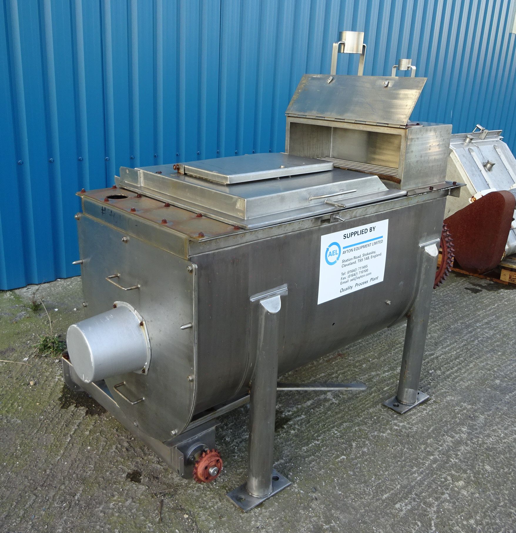 IPP# 701967, 0.5 m3 (17.7 ft3)  Stainless Steel 316  Mixer-Ribbon & Paddle For Sale