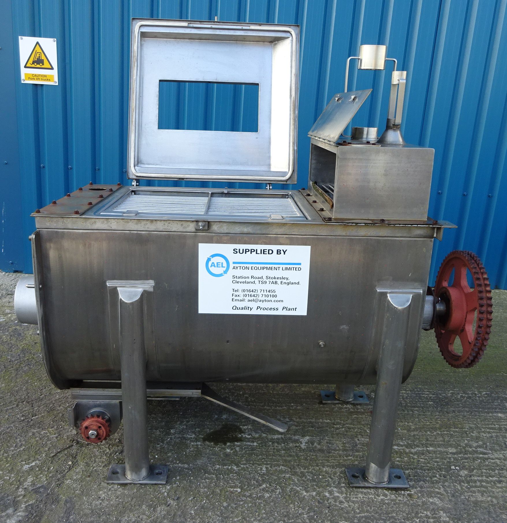 IPP# 701967, 0.5 m3 (17.7 ft3)  Stainless Steel 316  Mixer-Ribbon & Paddle For Sale