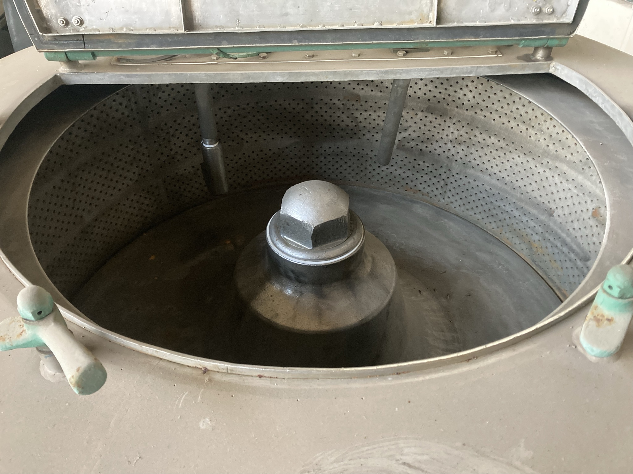 IPP# 702022, 1,200 mm (47.2 in)  Stainless Steel 316 Manual Discharge-Top Centrifuge-Basket For Sale