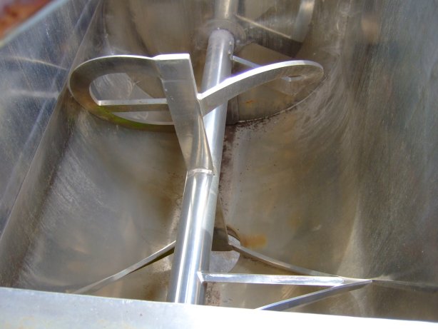 IPP# 78681, 2.6 m3 (91.8 ft3)  Stainless Steel 304  Mixer-Ribbon & Paddle For Sale