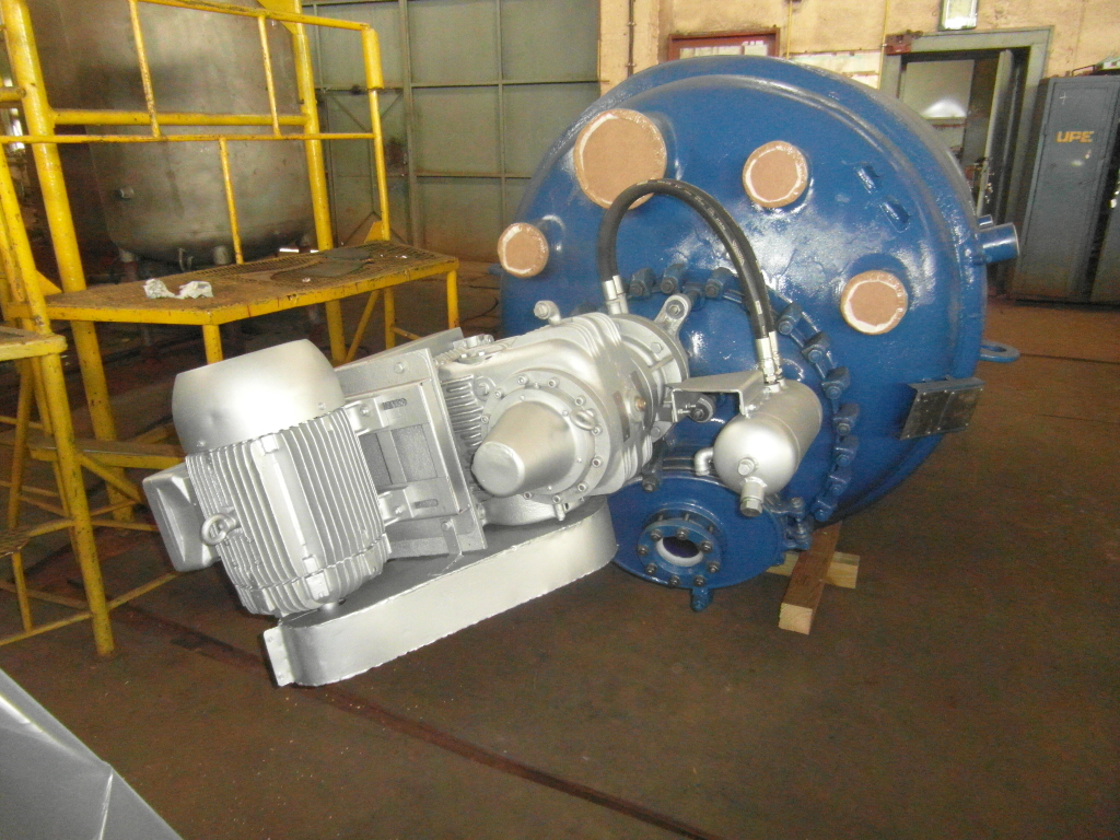  Batch-Type Agitated Reactor 2,850 L (750 gallons) Glasslined For Sale - IPP# 88880
