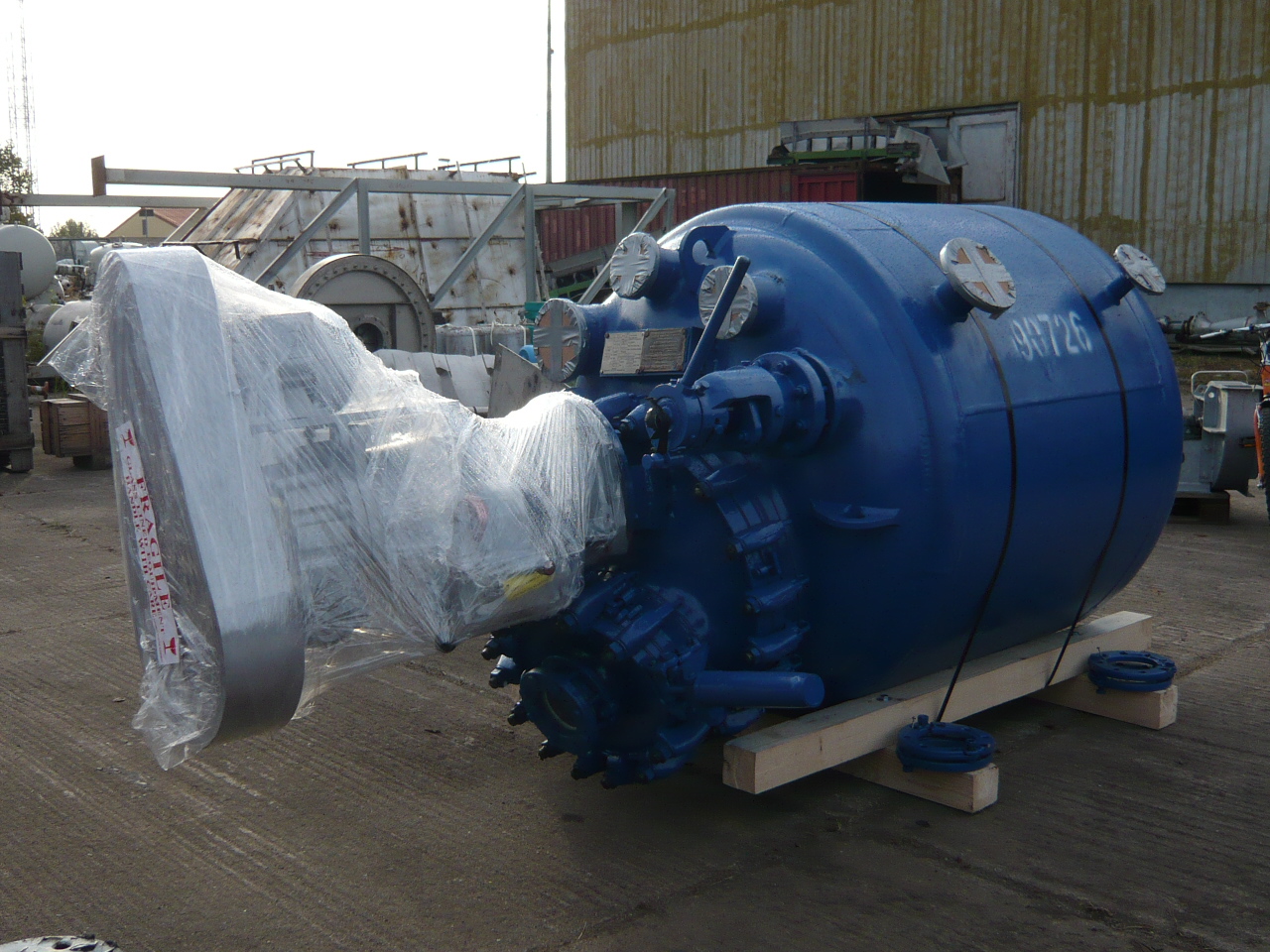 IPP# 90726, 1,200 L (317 gallons)  Glasslined Batch-Type Agitated Reactor For Sale