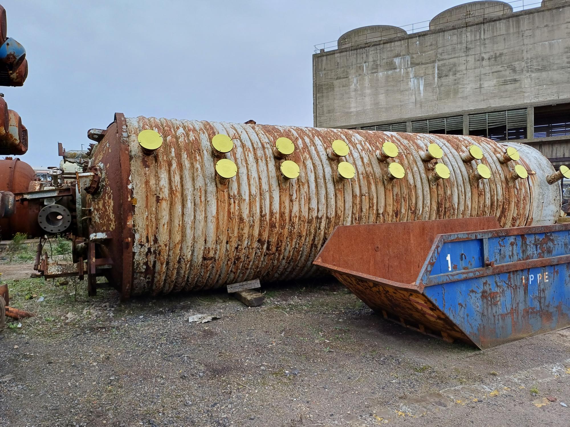 IPP# 90200, 39,747 L (10,500 gallons)  Stainless Steel 316 Batch-Type Agitated Reactor For Sale