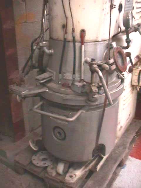 IPP# 93028, 5.5 kW (7.4 HP)  Stainless Steel Austentic  Mixer-Charge Can and Pony For Sale